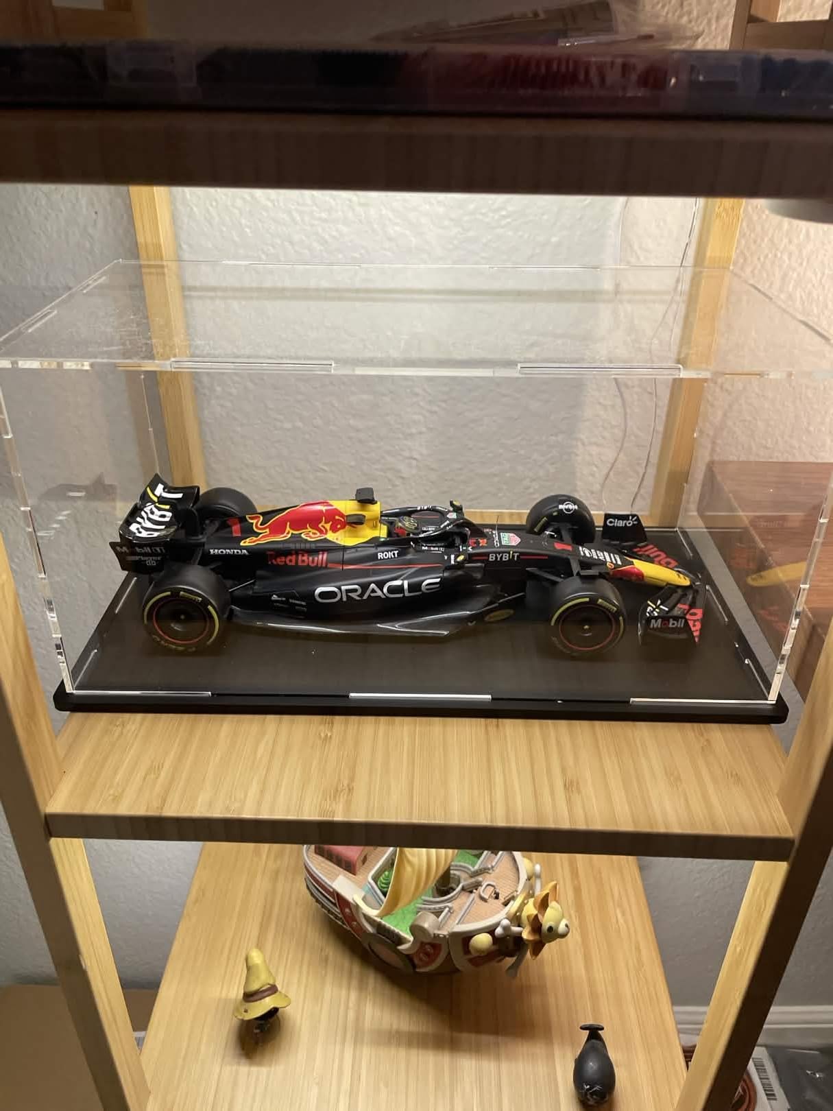 Acrylic Case for Display, Clear Acrylic Display Box with Matte Black Base, Dustproof Display Case with Lid for Collectibles, Trophy and Toys (7x7x11 inch) customer photo 1