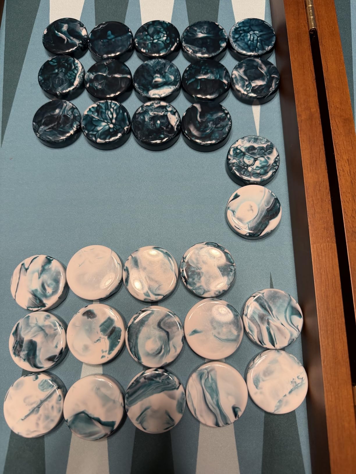 20 Inch Large Backgammon Sets for Adults, Green Backgammon Board, Solid Wood. Removable Accessory Tray, Premium 1.5 Inch Checkers & Dice Set, Backgammon Game Set Backgammon Table customer photo 1