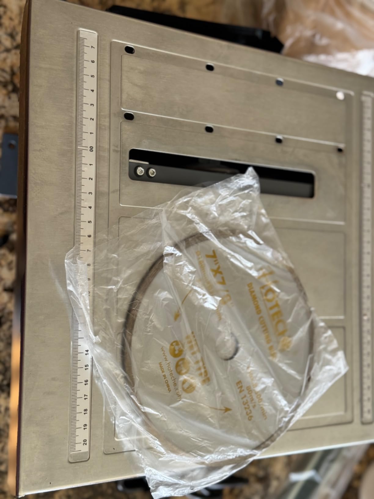 Hoteche 7-Inch Wet Tile Saw - 5A Motor Adjustable Cutting Depth Tile Cutter with Water Reservoir customer photo 2