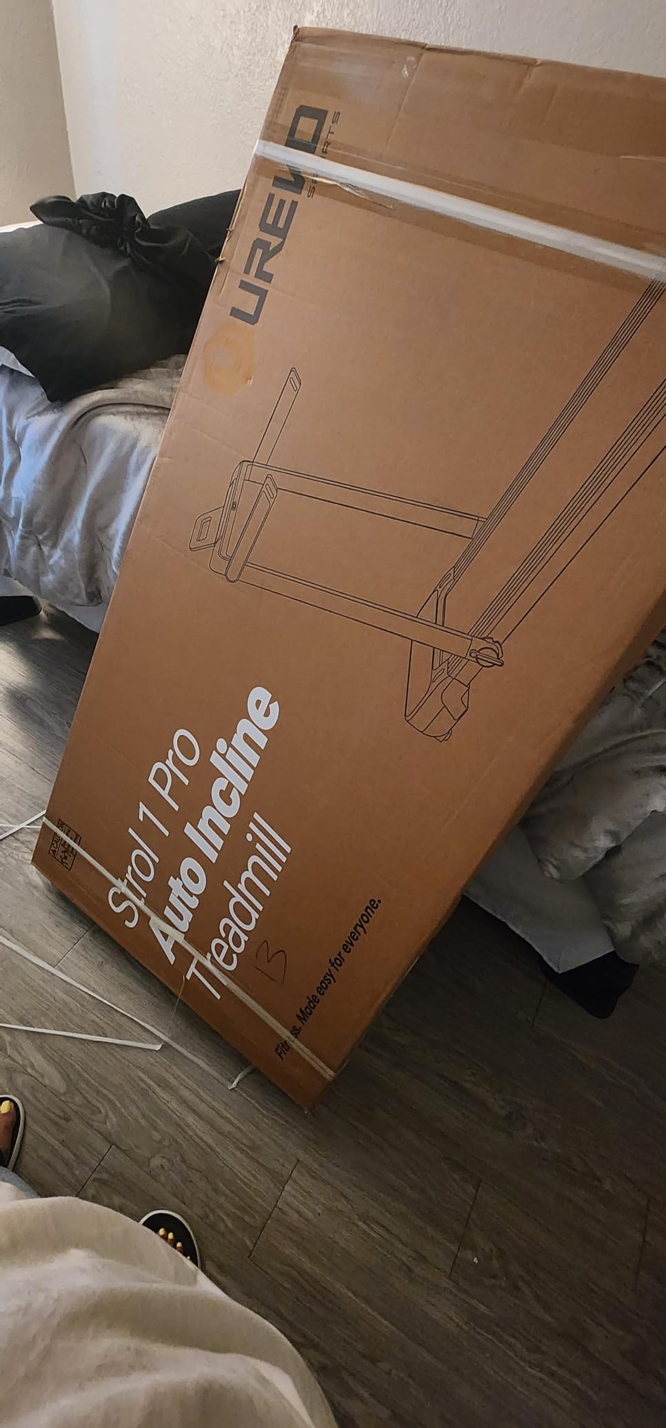 Smart Treadmill with 9% Auto Incline, Hiking and Running Walking Pad Treadmills for Home Office, Treadmill with UREVO APP, AI Powered Music Course, HIIT Programs Synced to Scenic Route, One-Click Mute customer photo 1