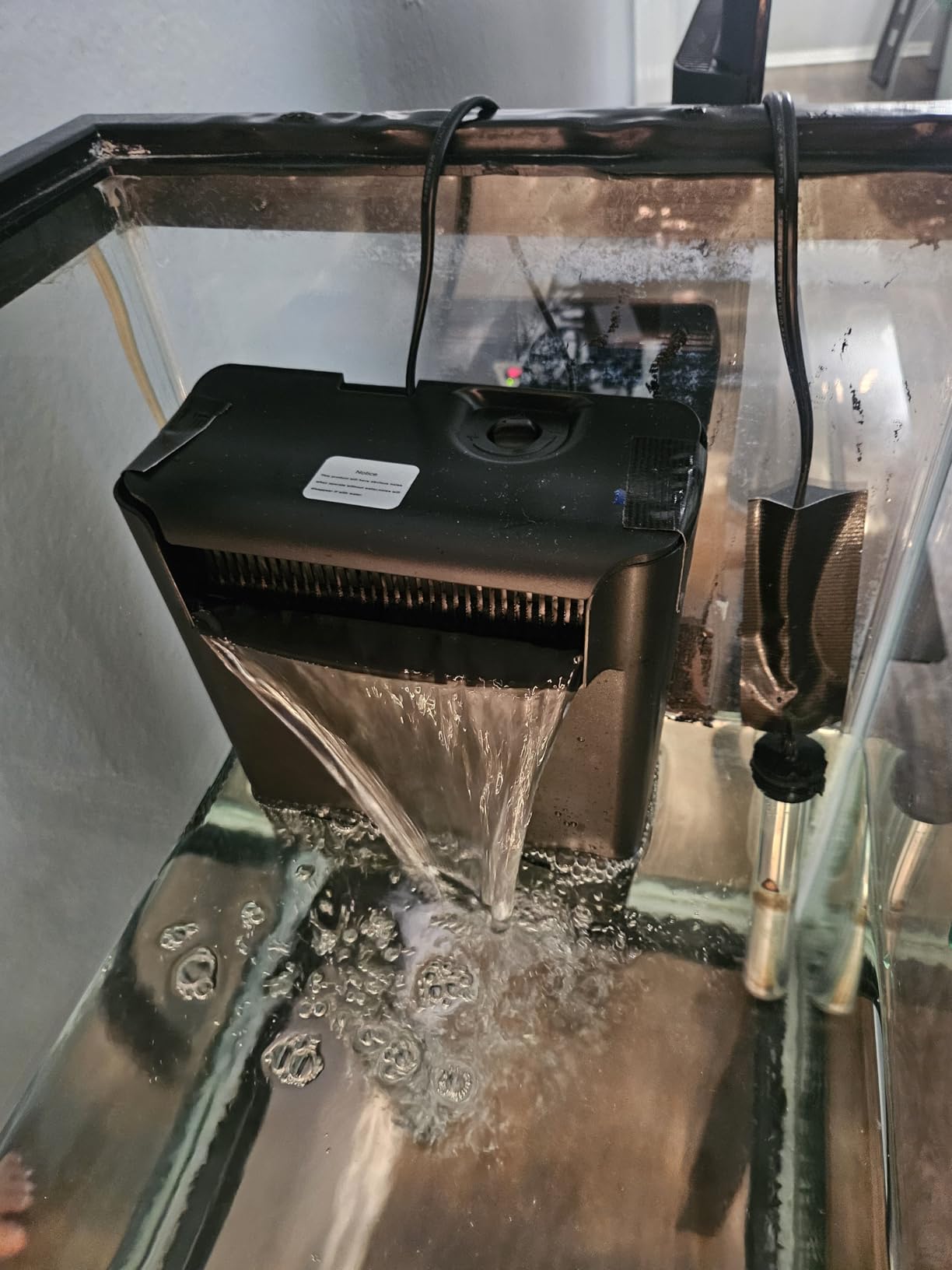 Turtle Tank Filter Aquarium Filter Power Adjustable 20-75 Gal. 290GPH Large Internal Filter 3-Stage Waterfall Bio-Filtration Low Water Level for Freshwater Saltwater Fish Tank Reptile Shrimp Frog customer photo 1