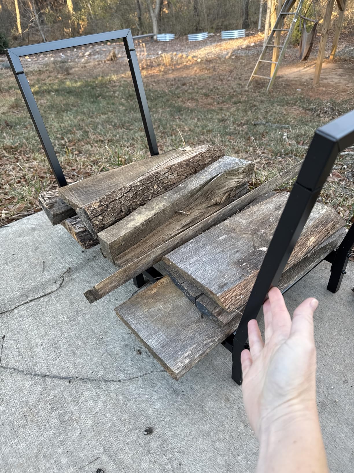 Minicloss 34 Inch Firewood Rack Outdoor Indoor, 2.7ft Wood Storage Rack Stand, Heavy Duty Fire Wood Holder for Fireplace（Black） customer photo 2