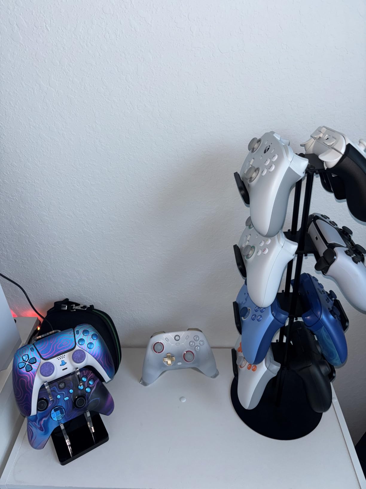 FYY Game Controller Holder 2 Tiers - Universal Dual Controller & Headphone Stand, Acrylic Clear Display Stand Compatible with Nintendo Switch, Xbox, PS5, PS4 - Desk Mounts customer photo 2