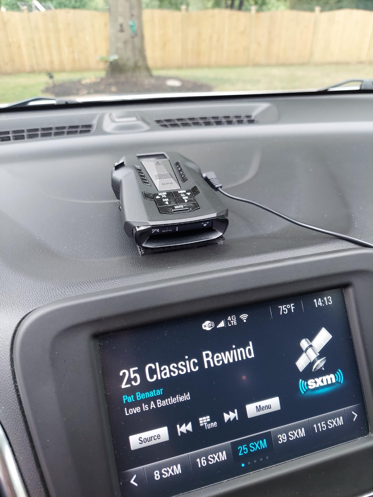 Cobra RAD 700i Laser Radar Detector - Premium Detection Range, AutoLearn Intelligence, Advanced Filtering Software, Apple CarPlay and Android Auto Compatible, Laser Eye Front and Rear Detection customer photo 1