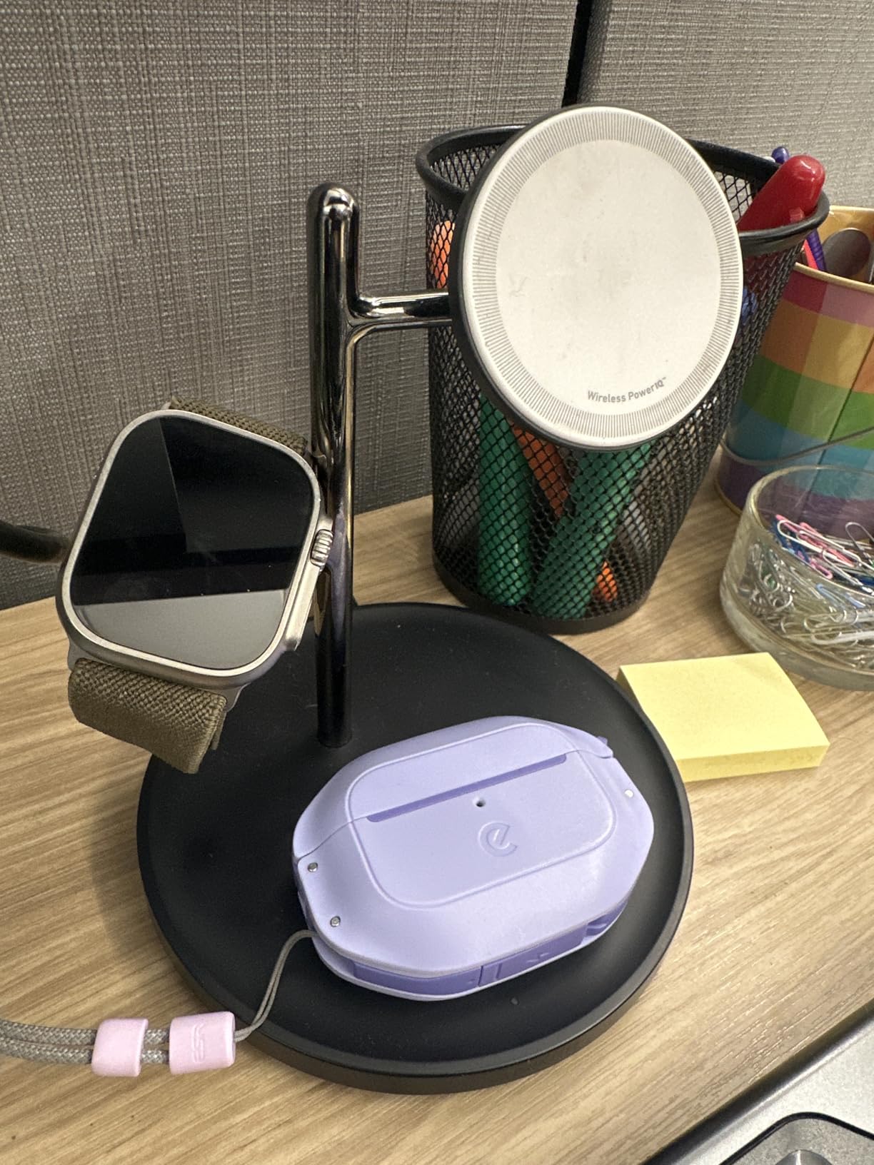 Anker MagSafe Charger Stand Compatible, iPhone 17 MagGo 3 in 1 Wireless Charging Station, Qi2 Certified 15W Wireless Charger, Desk Accessory, for iPhone 16/15/14/13 Series Apple Watch, AirPods customer photo 1