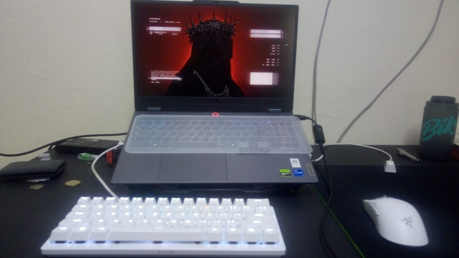 Razer Huntsman V3 Pro TKL Esports Gaming Keyboard: Analog Optical Switches - Razer Snap Tap - Rapid Trigger - Adjustable Actuation - Media Keys & Dial - Doubleshot PBT Keycaps - Wrist Rest - Black customer photo 1