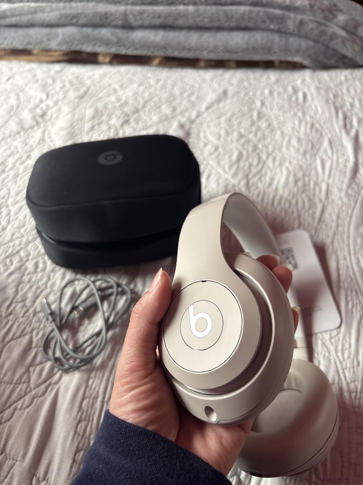 Beats Studio Pro - Wireless Bluetooth Noise Cancelling Headphones - Deep Brown (Renewed) customer photo 2