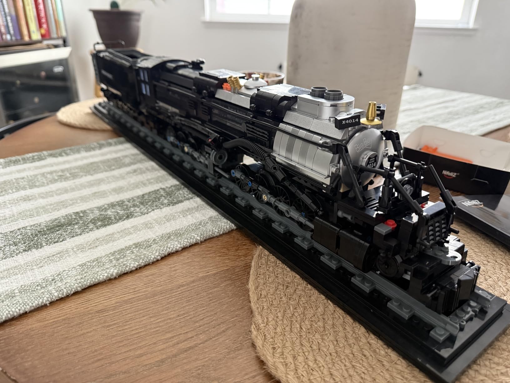 Nifeliz Big Boy Locomotive, Articulated Steam Locomotive Building Block Set, Legendary Steam Train Display Kit for Gift Giving (1,818 Pieces) customer photo 1