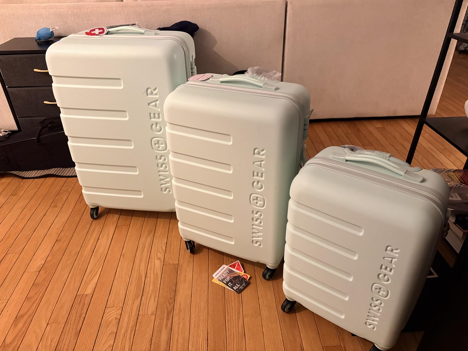 SwissGear 7366 Signature Hardside Expandable Luggage with Spinner Wheels, TSA Lock, Cup-Holder, Clearly Aqua, 3-Piece Set (19/23/27) customer photo 1