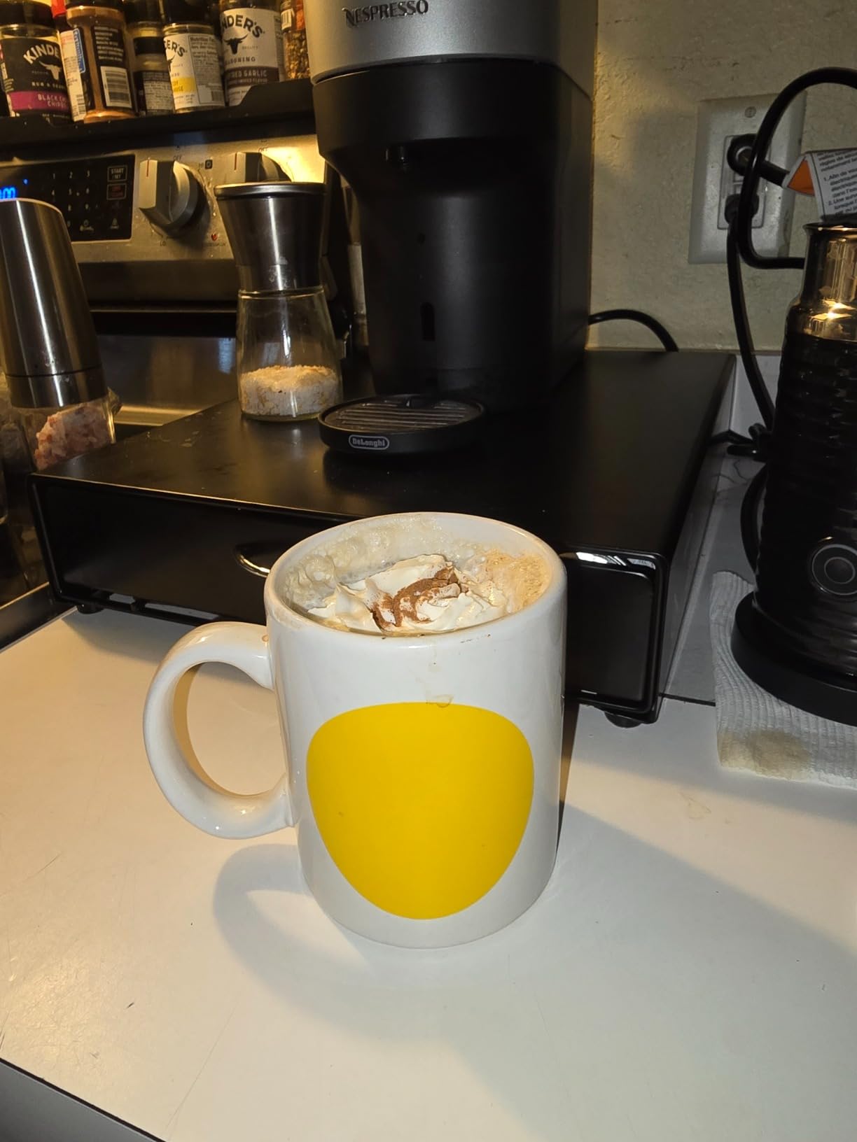 Vertuo Pop+ Deluxe by De'Longhi with Aeroccino, Silver customer photo 2
