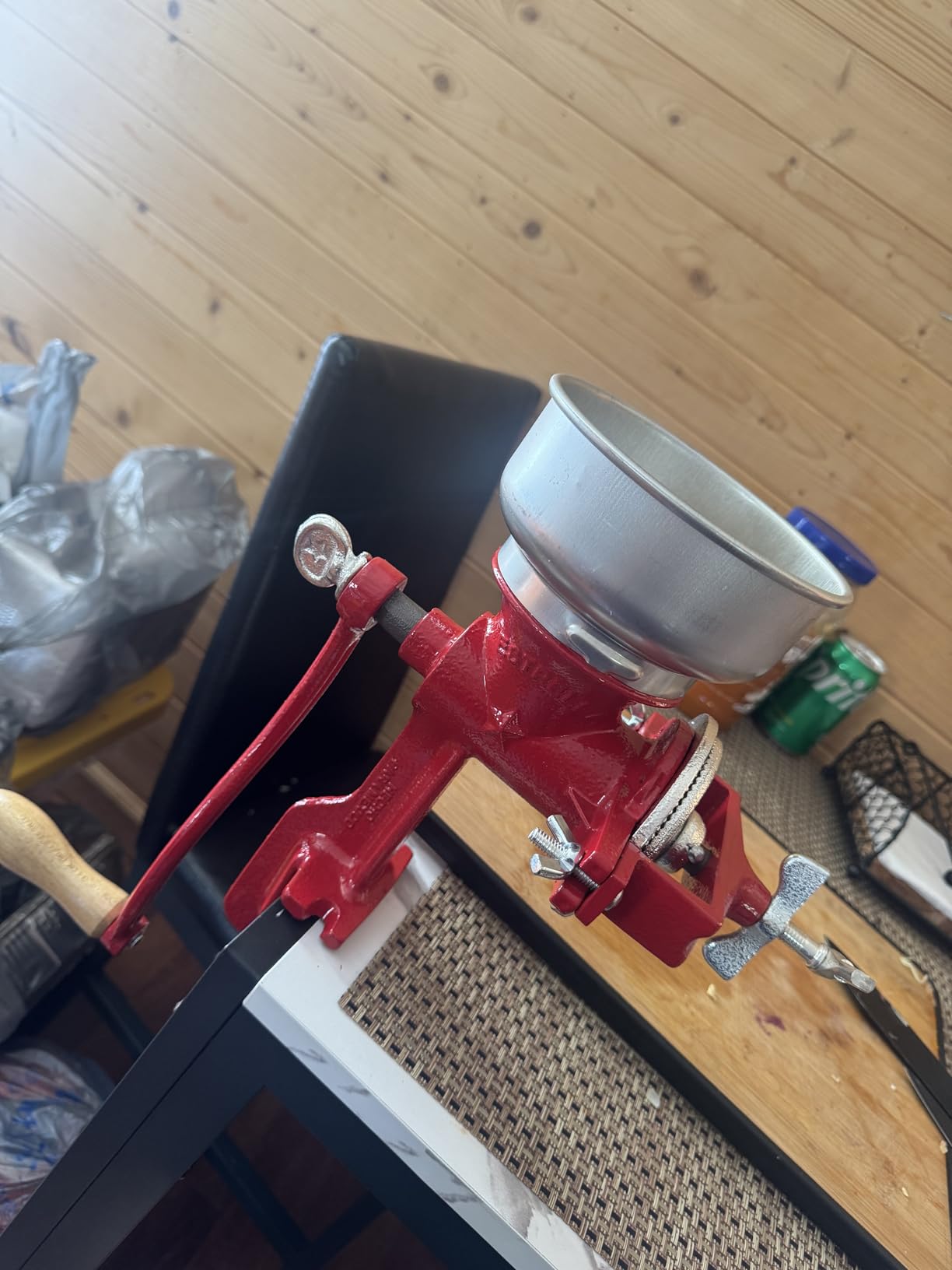 Estrella Cast Iron Manual Crank Corn Grain Grinder 14