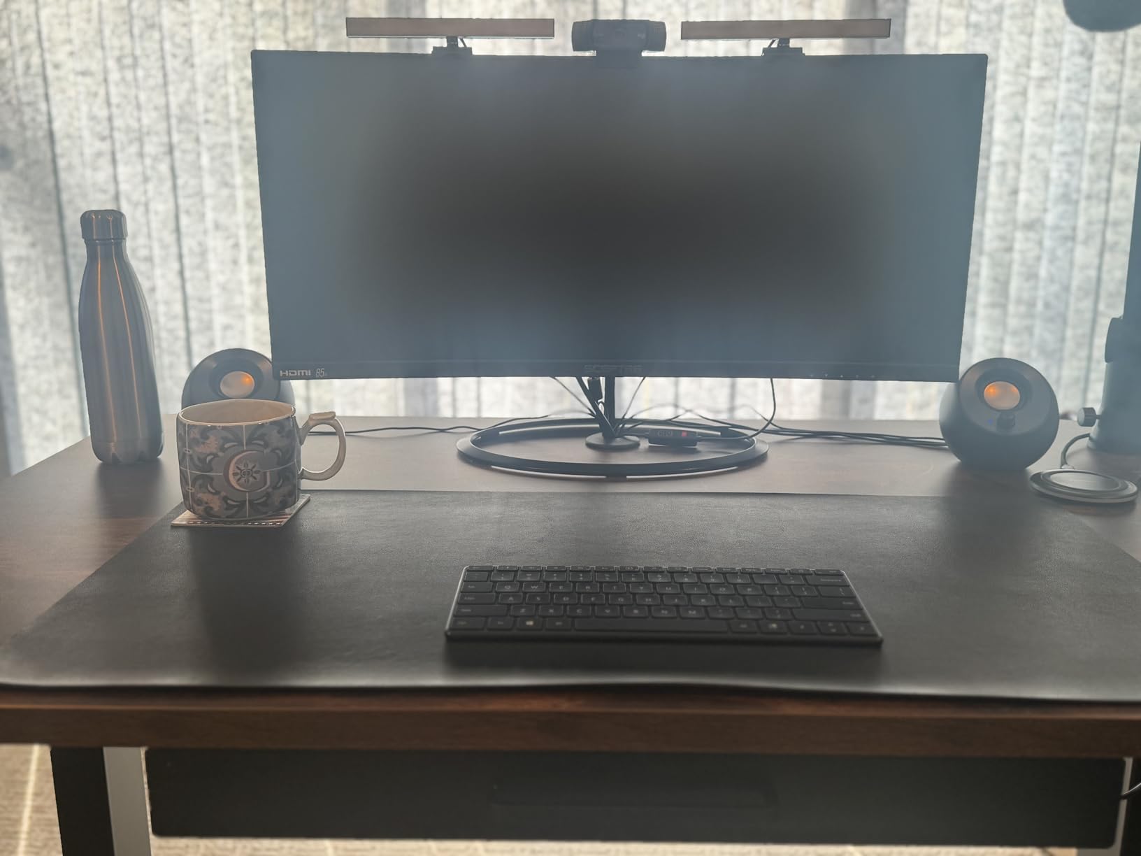 VIVO Electric 60 x 30 in Standing Desk, Memory Height Adjustment, 1B Series, Holds 220 lbs, Black Top Black Frame, DESK-KIT-1B6B-30 customer photo 2