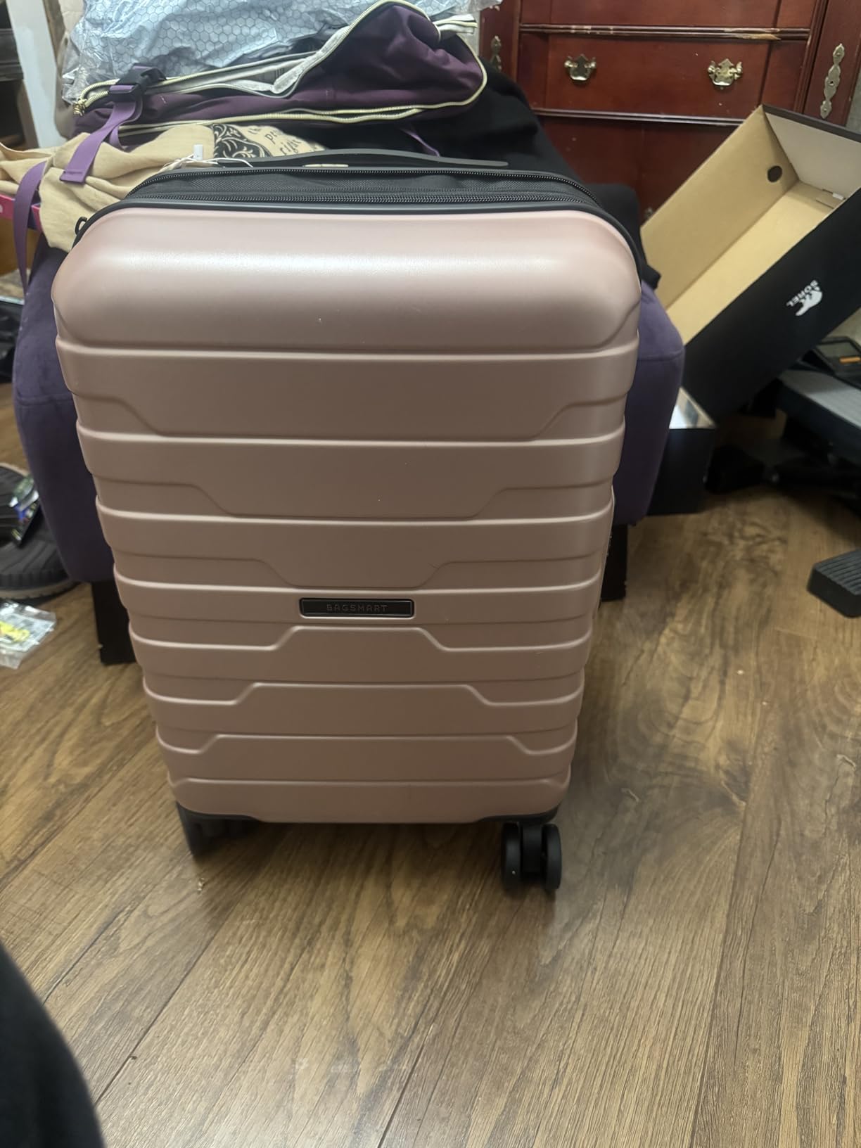 BAGSMART Carry On Luggage 19 L x14 W x9 H Airline Approved with Spinner Wheels, Lightweight 20 Inch Luggage with TSA Lock, Expandable Hard Shell customer photo 1