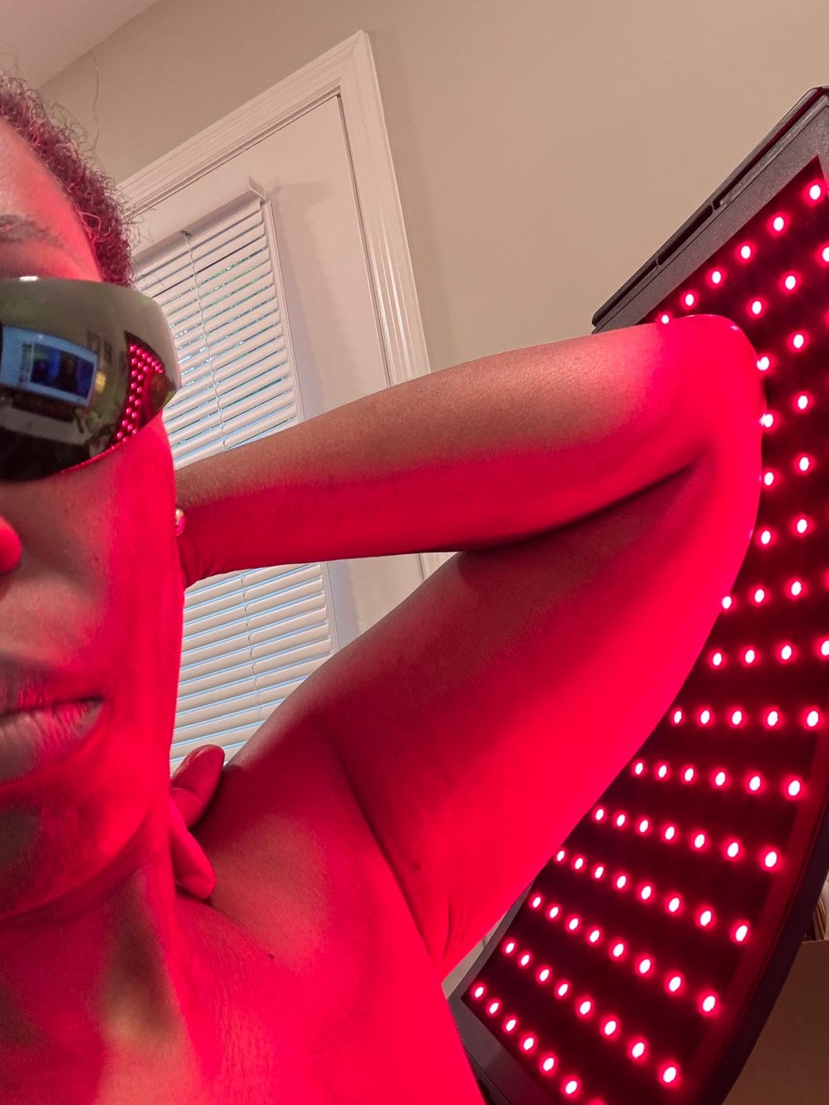 Red Light Therapy for Face and Body, Red Infrared Light Therapy Lamp with Stand Led 660nm Red Light-Therapy& 850nm Infrared Light Device for Body customer photo 1