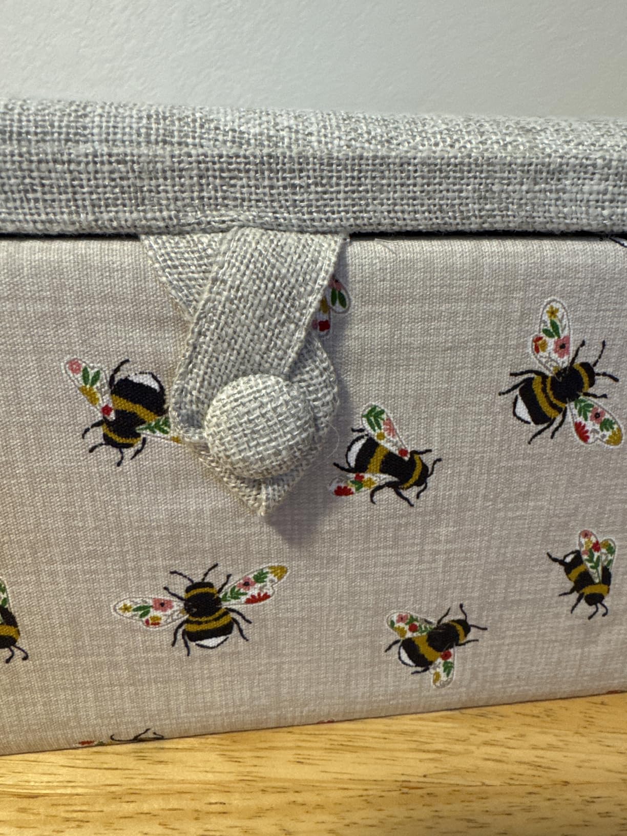 Hobby Gift Medium Sewing Box Craft Storage Box with Handle Internal Accessories Tray Pin Cushion and Pocket for Sewing Knitting and Hobby Supplies customer photo 1