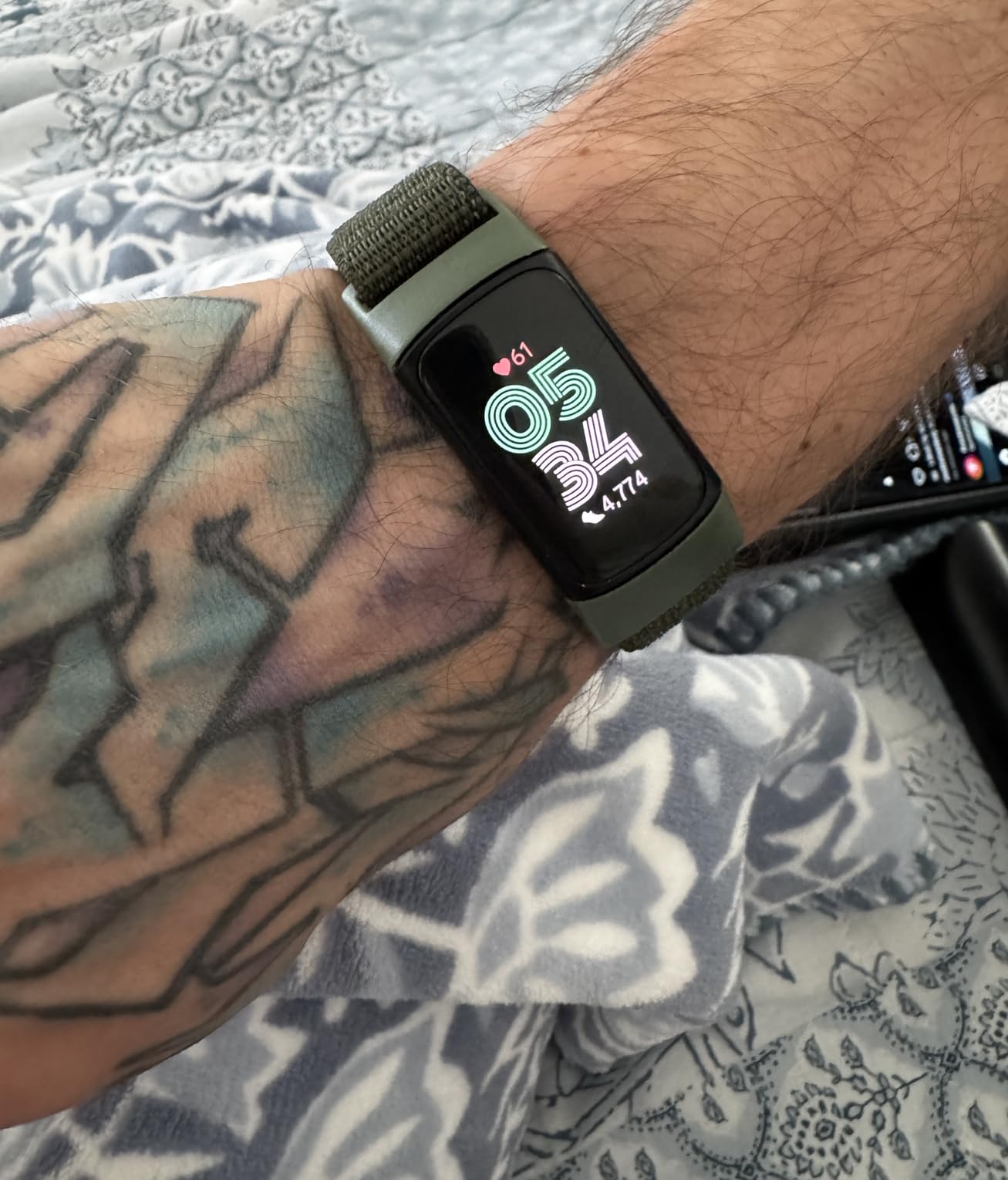 Charge 6 Activity Tracker Heart Rate Monitoring, 7-Day Battery, Integrated Google Apps, Maps & Wallet, in-Depth Health Insights, Activity & Sleep Analysis, (Obsidian/Black) customer photo 2