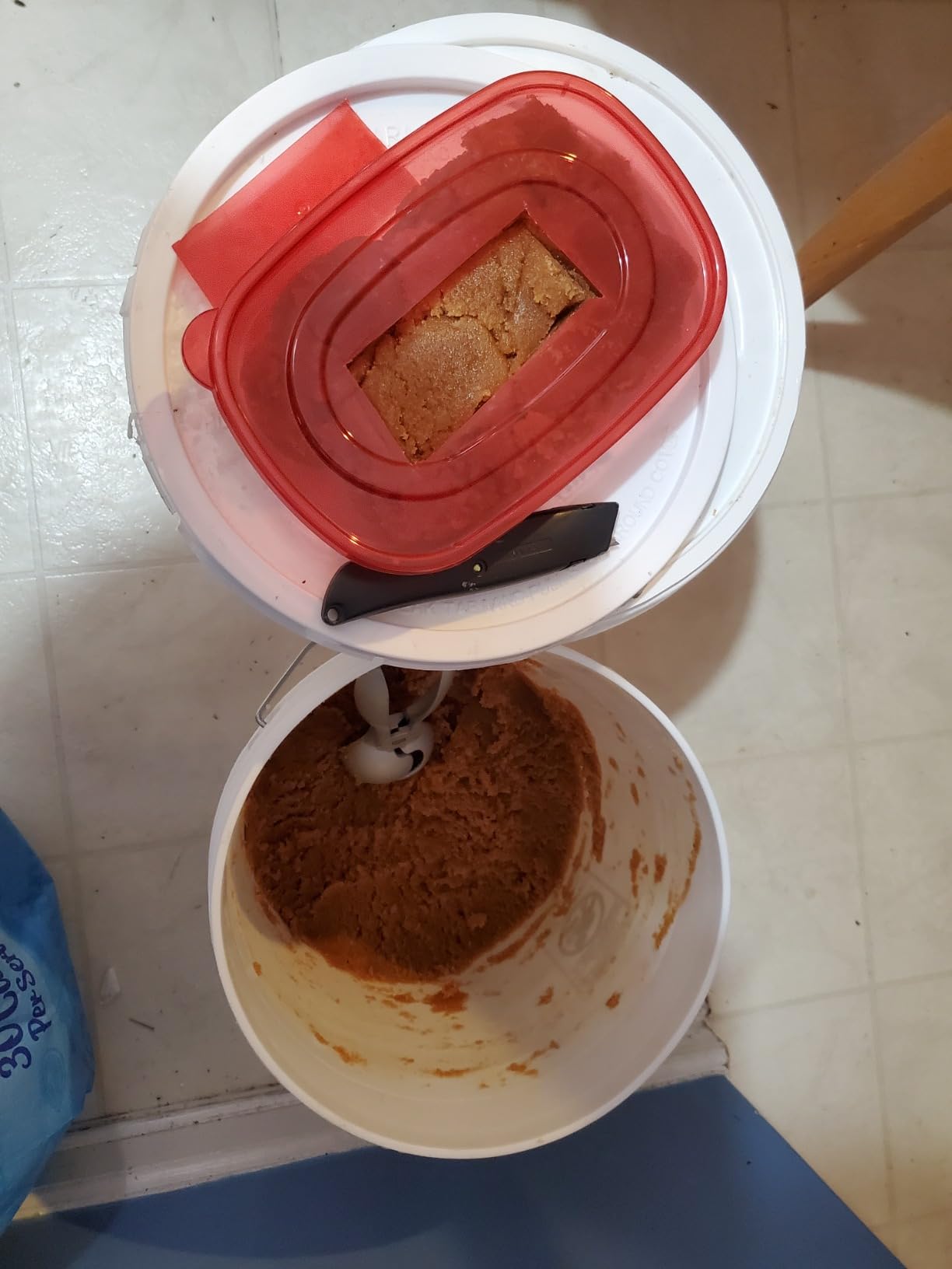 Mann Lake Pro-Winter Feed for Bees | Winter Patties for Beehive Feeding | Supports Colony Survival During Cold Weather | Low Protein Formula for Overwintering Bees | Beekeeping Supplies | 10lb Bucket customer photo 2