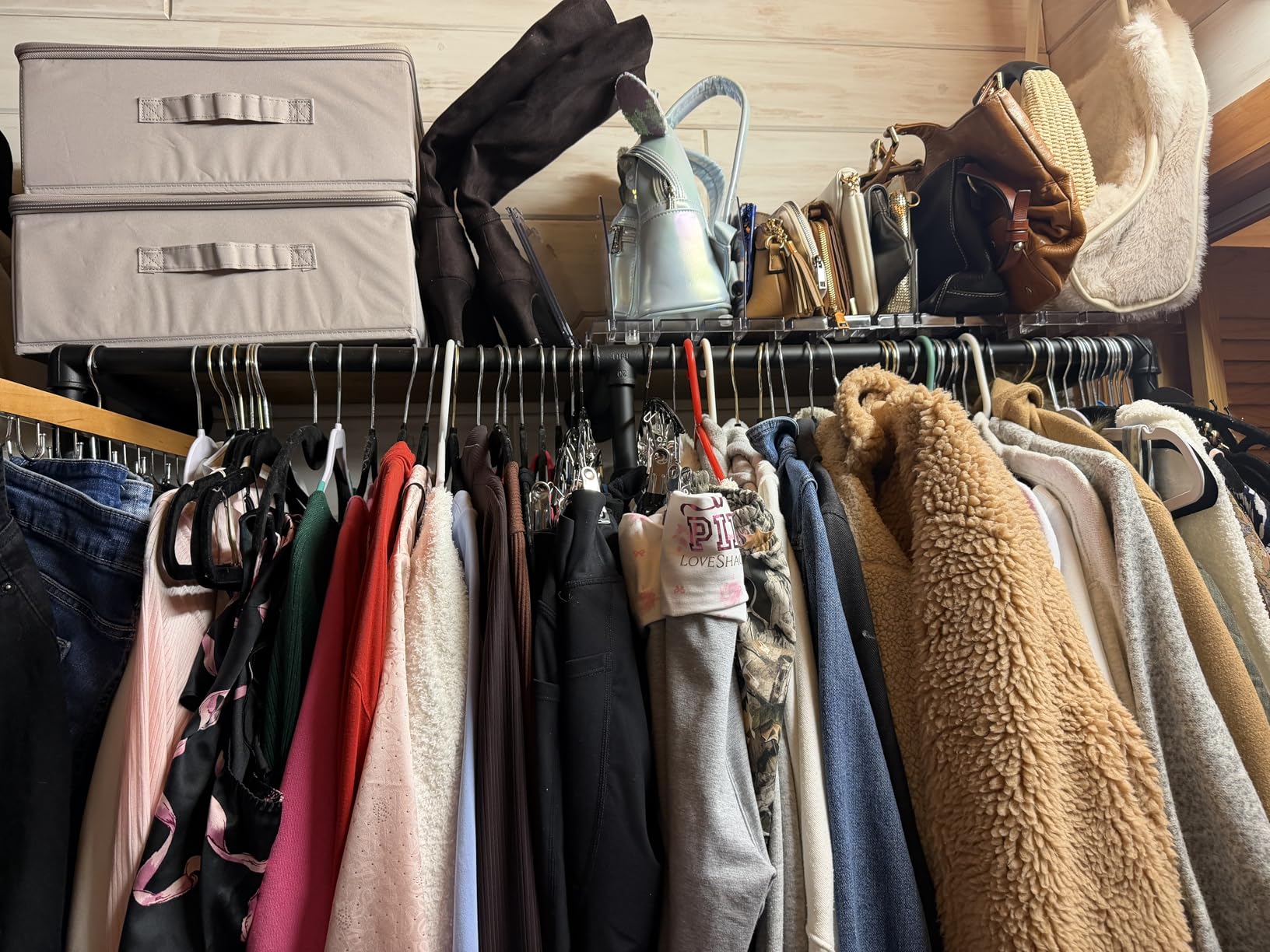 SPACEKEEPER Adjustable Shelf Divider for Closet, Clear Purse Organizers for Closet Acrylic Handbag Separators Storage Organizer Bookshelf Separator Dividers in Bedroom, Office customer photo 1