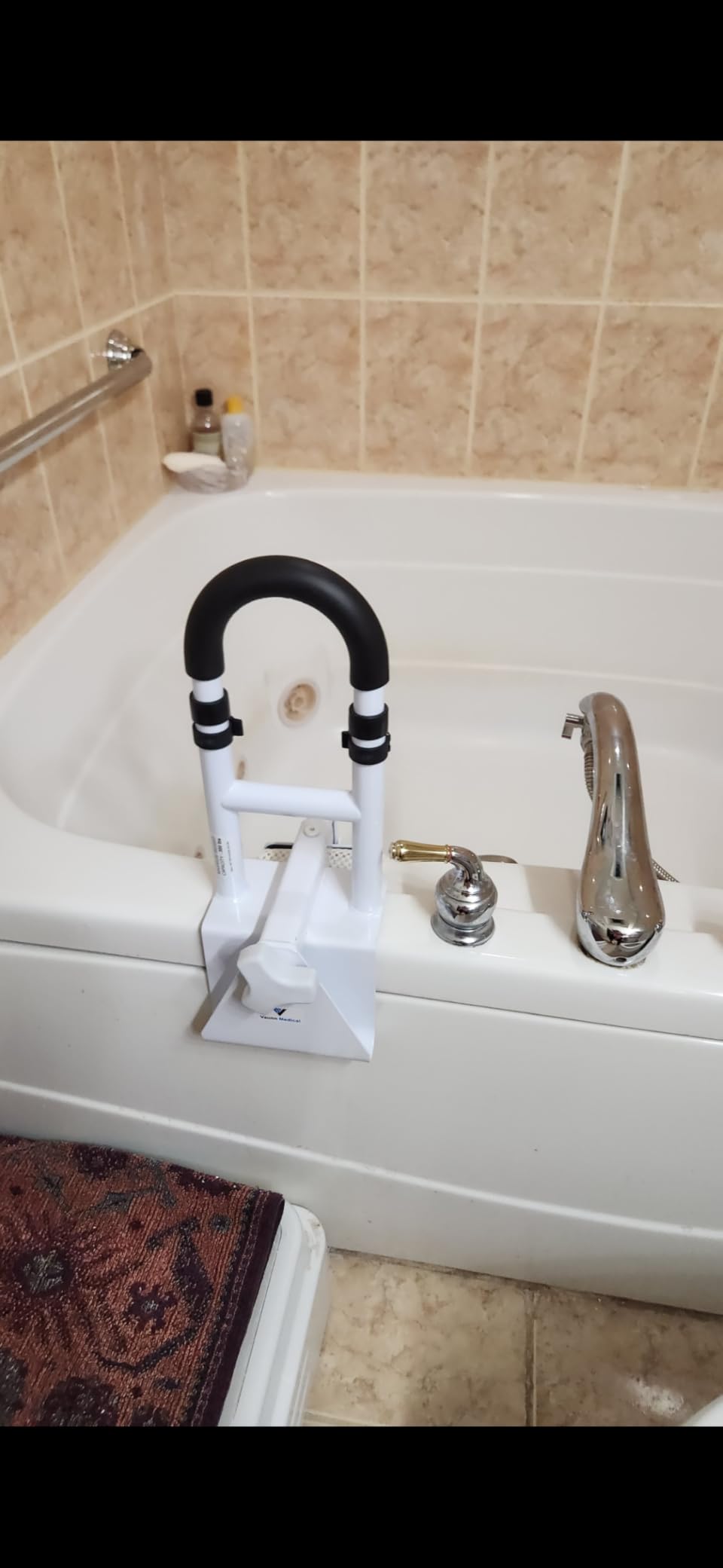 Vaunn Medical Bathtub Handle Grab Bar and Safety Rails for Seniors, Height Adjustable Tub Handles customer photo 1
