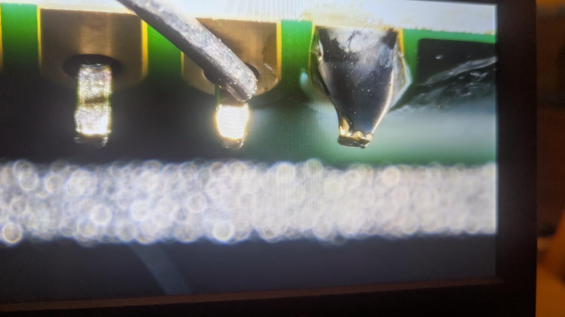 Andonstar AD246S-M Plus 7'' HDMI Soldering Digital Microscope for Electronics Repair, 2000x 3 Lens 2160P UHD Video Record, Soldering Microscope Station with Helping Hands, Coin Full View 32GB Card customer photo 2