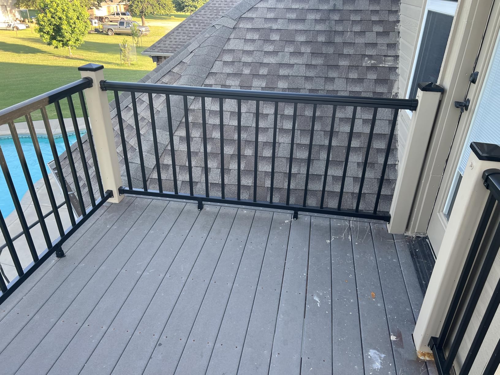 Weatherables Arlington Gate Kit - Aluminum Indoor & Outdoor Gate Kit for Decks, Porches & Balconies, Made with Durable & Low-Maintenance Black Textured Powder-Coat Finish (36 in. H x 5 ft. W) customer photo 2
