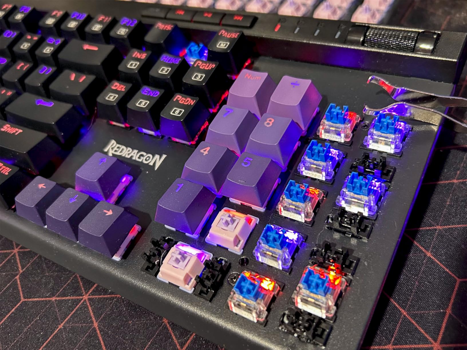 AKKO V3 Fairy Linear Silent Keyboard Switch for Mechanical Gaming Keyboard, 5-Pin 50gf Quiet Pre-Lubed Switches with Standard MX Structure (45pcs) customer photo 1