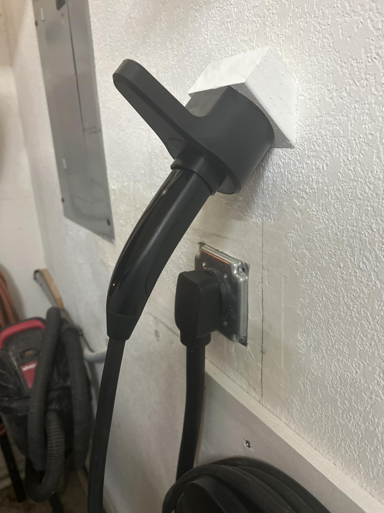 EMPORIA Level 2 EV Charger - NEMA 14-50 EVSE w/NACS, Compatible with Tesla - 48 amp EV Charger Level 2, 240v Electric Vehicle Charging Station, UL/Energy Star, 25ft Cable, White customer photo 2