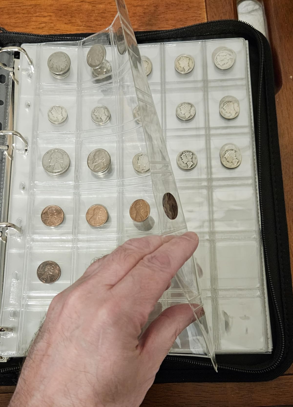 Fireproof Coin Collection Album for Collectors, 300 Pockets Coins Collecting Album & 36 Sleeves Money Storage Case for Coin Currency Collection Supplies, Bill, Pennies, Quarters, Stamp,F65C001B customer photo 1