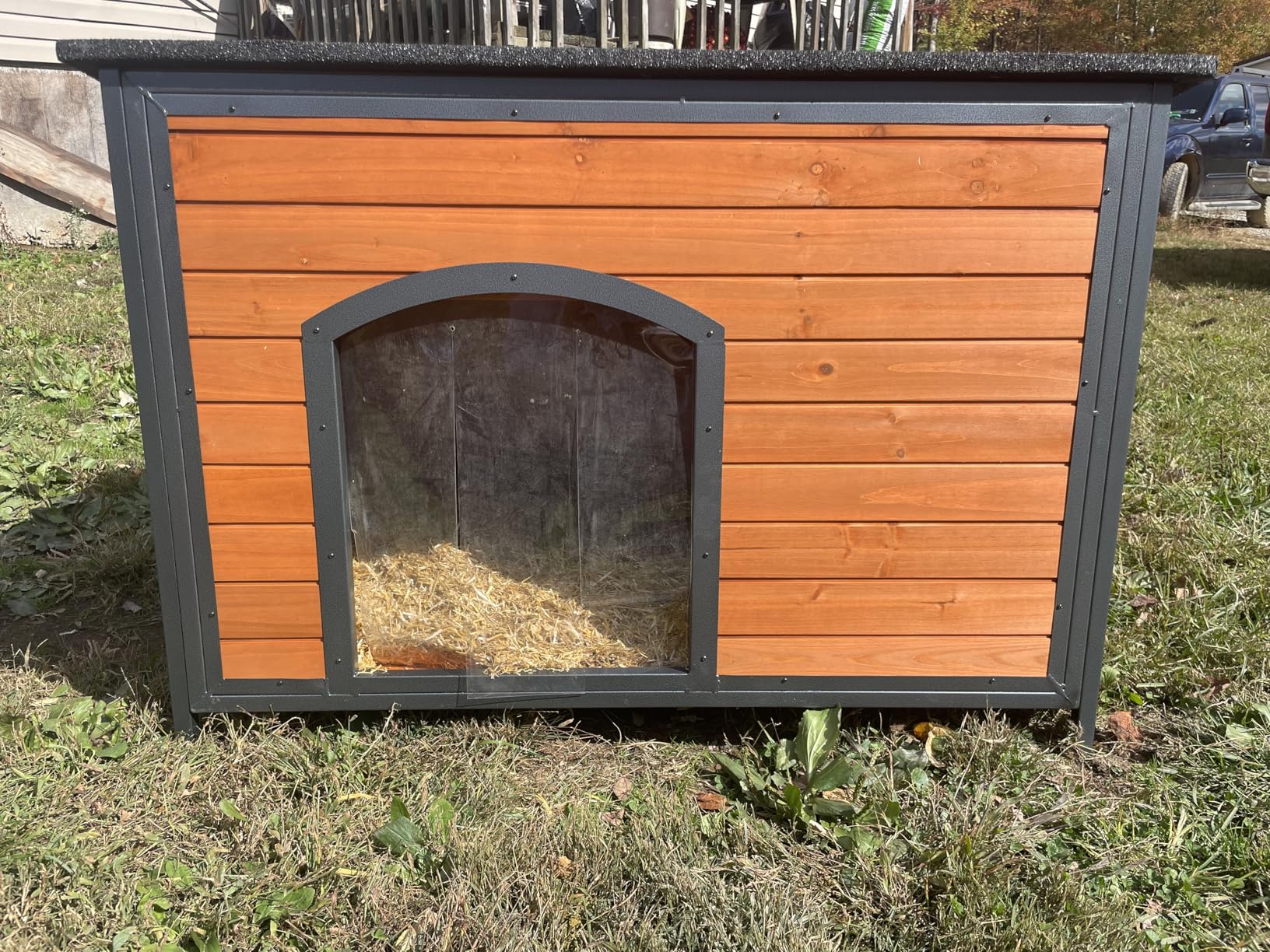 Dog House Outdoor Insulated 43.3