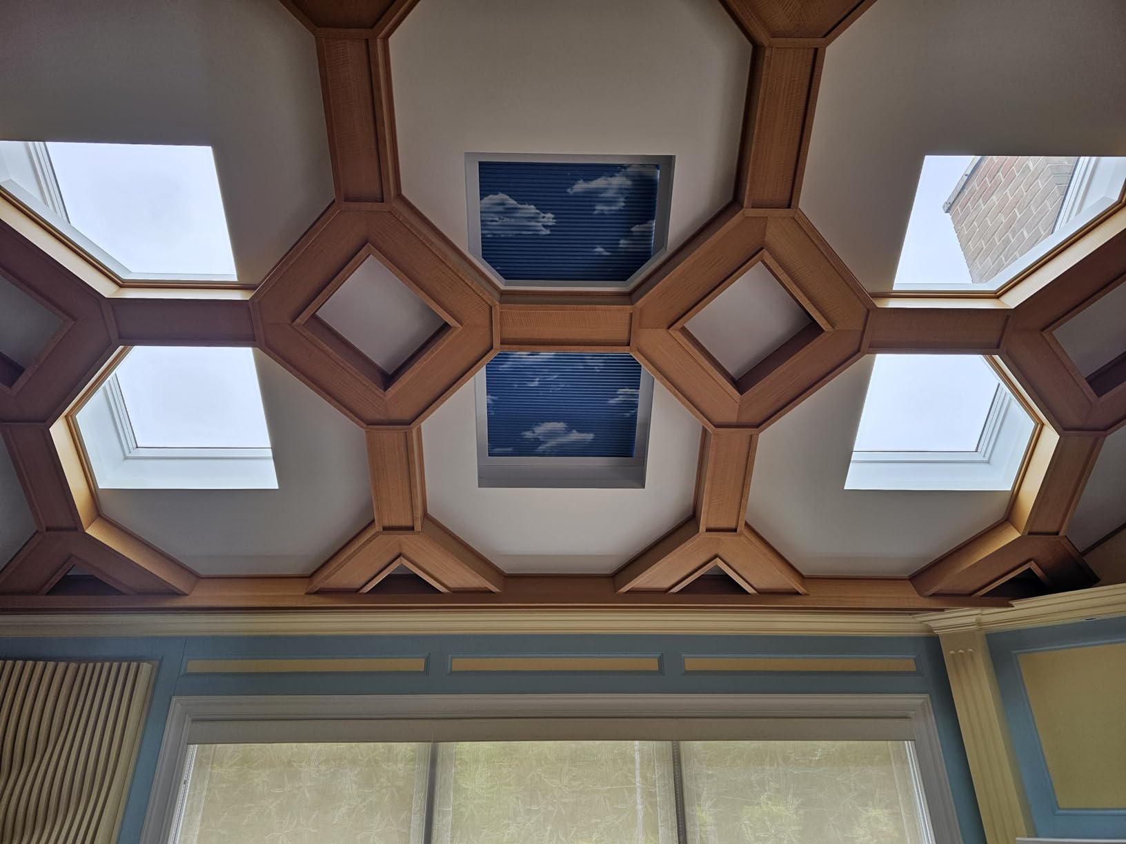 ZSTARR Motorized Skylight Shades Blackout Cellular Honeycomb Electric Blinds with Solar Panel Cordless Rechargeable with Remote for Roof and Slanted Windows Custom Size (Black Out White) customer photo 1