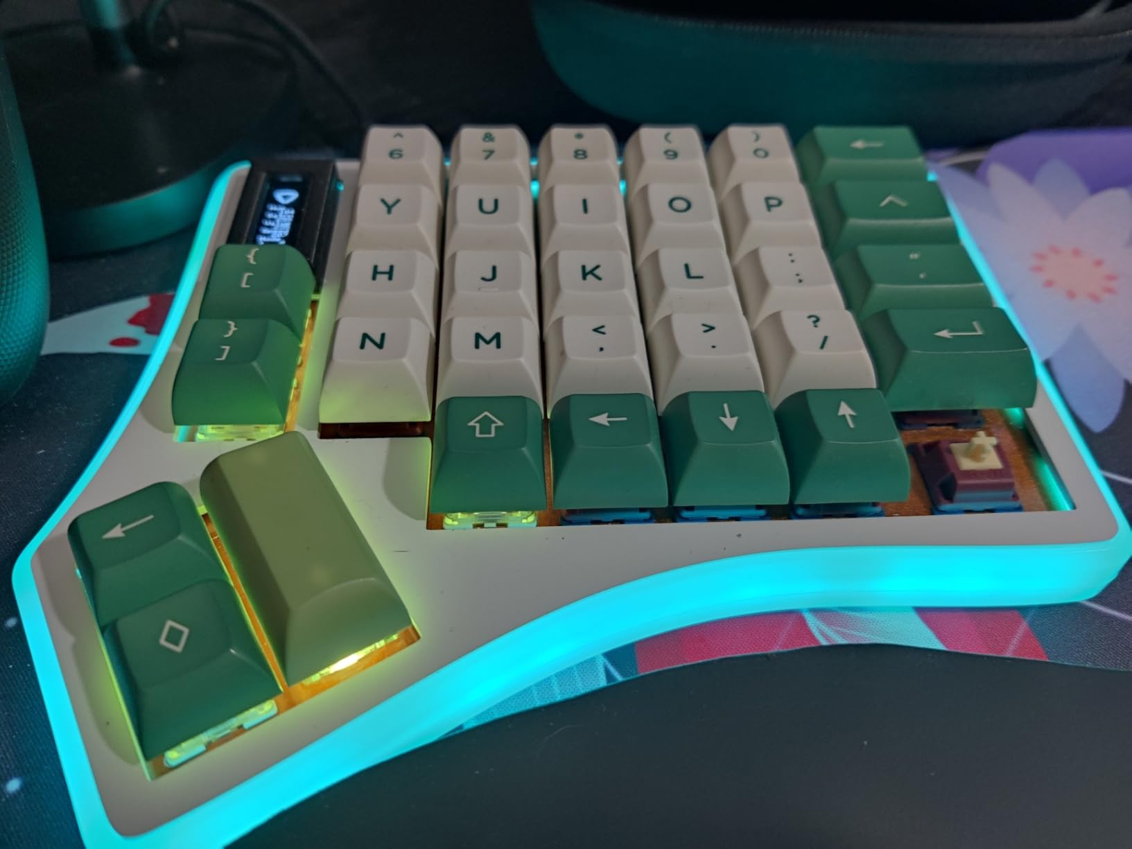 Gateron Quinn Switches, Tactile 5 Pins 59gf RGB Pre Lubed for MX Mechanical Keyboard (72PCS) customer photo 2