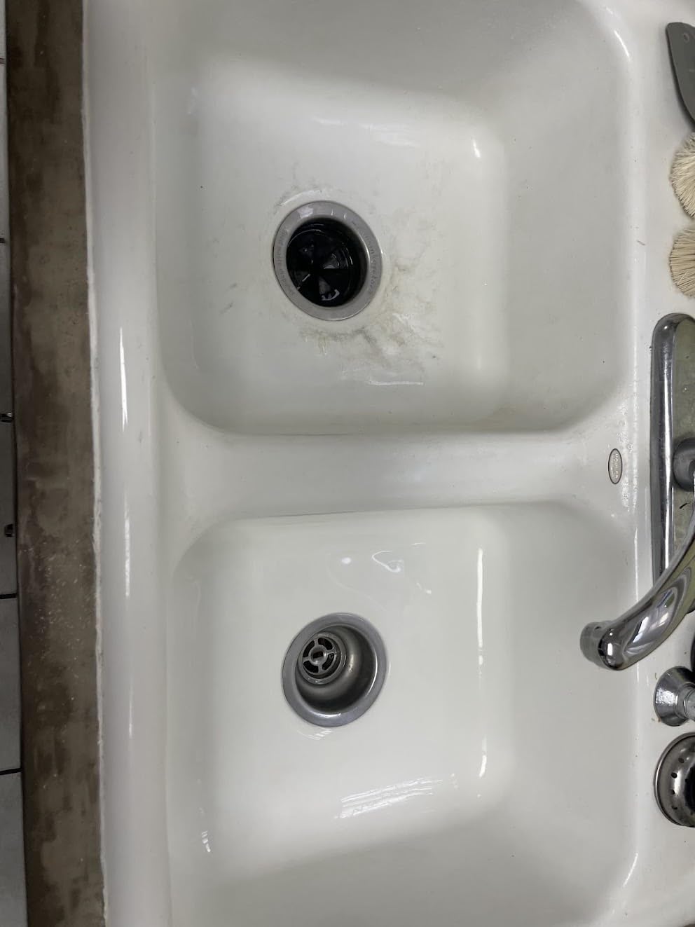 Dovety Electric Spin Scrubber, Cordless Cleaning Brush, Shower Scrubber with 8 Replaceable Brush Head, Power Cleaning Brush with Extension Handle, 2 Adjustable Speed, for Bathtub Grout Tile Floor customer photo 2