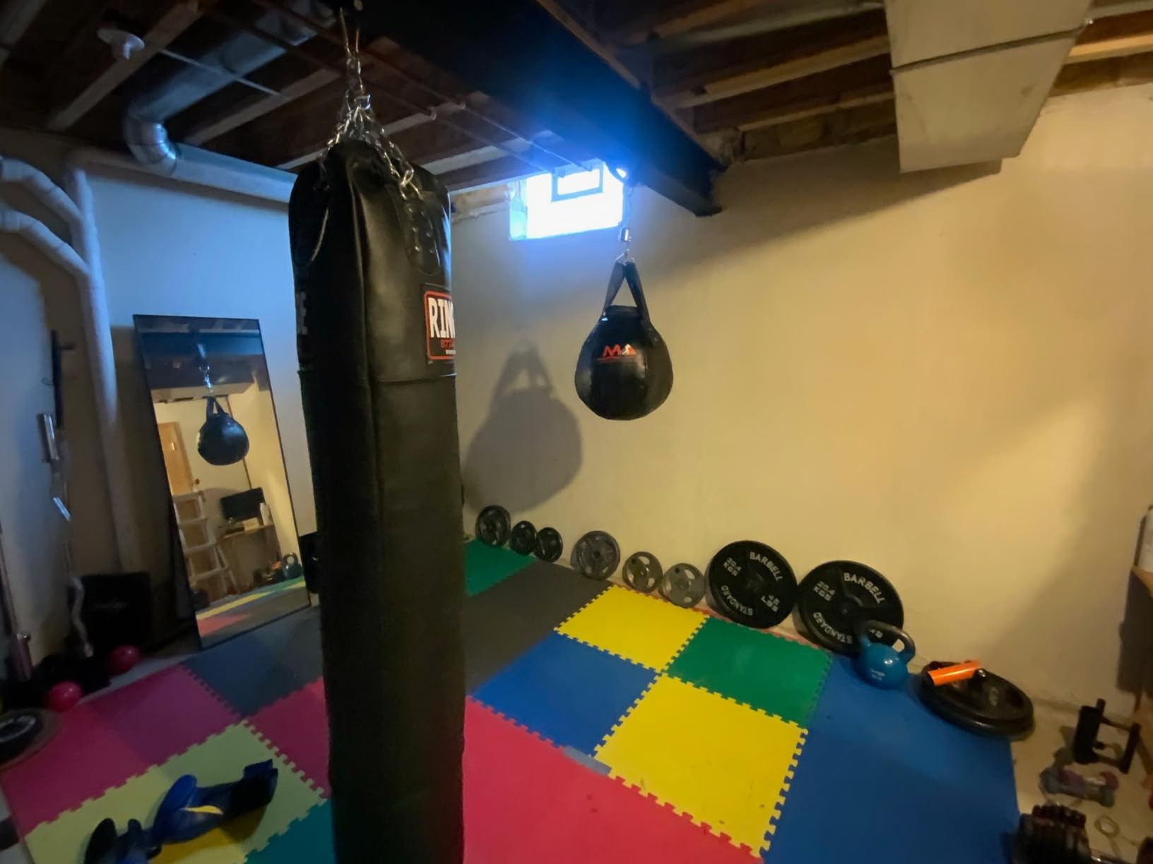 Wrecking Ball Punching Bag, Professional Boxing Teardrop Body Snatcher Bag for Training MMA Kickboxing Muay Thai, Round Shaped Heavy Bag (Unfilled) customer photo 1