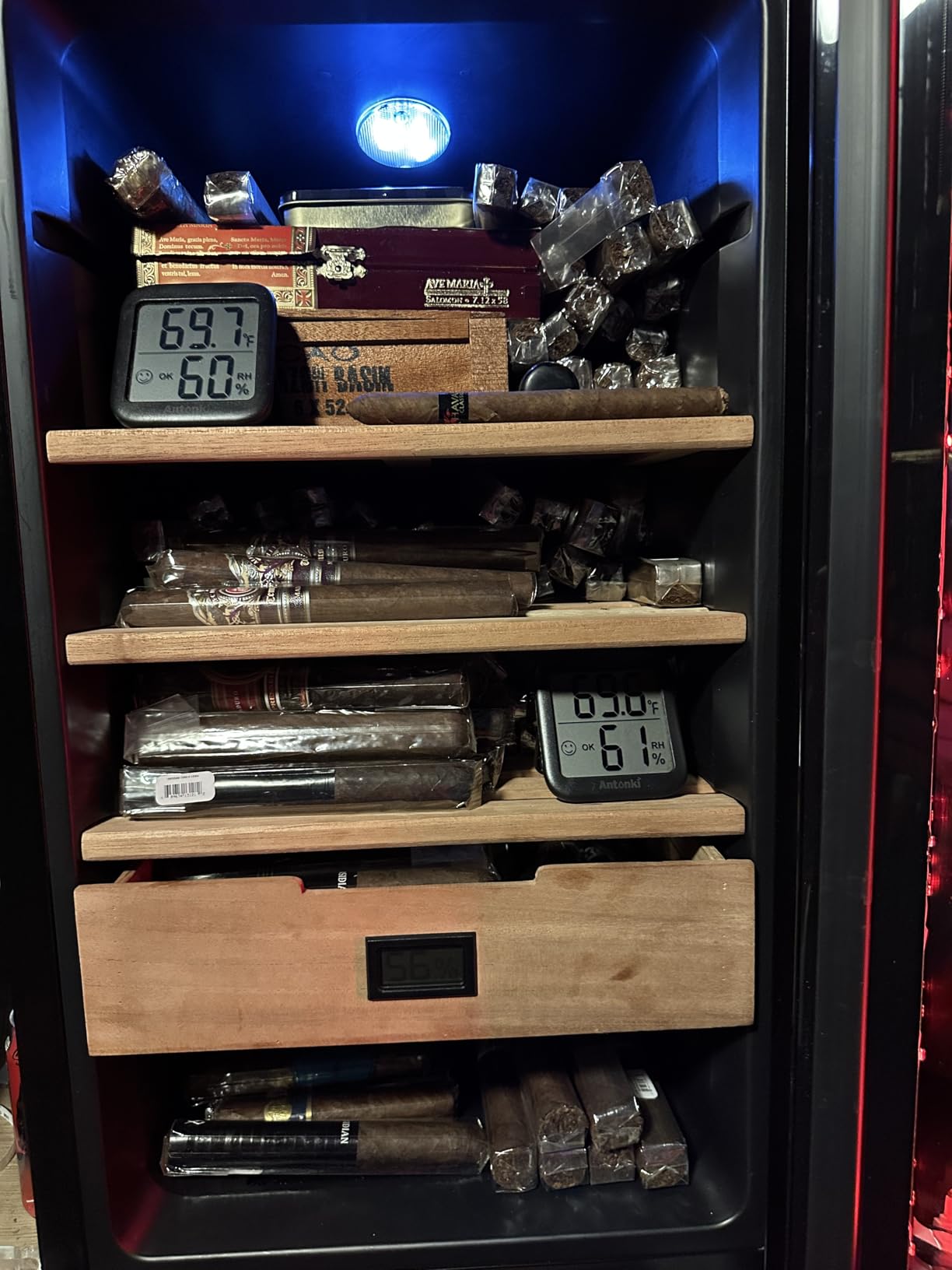 NEEDONE Cigar Humidor 48L with Heating and Cooling Temperature Control System, Quiet Thermostatic Electric Cooler Cabinet for 350 Counts with Digital Hygrometer, Spanish Cedar Wood, Gift for Men customer photo 2