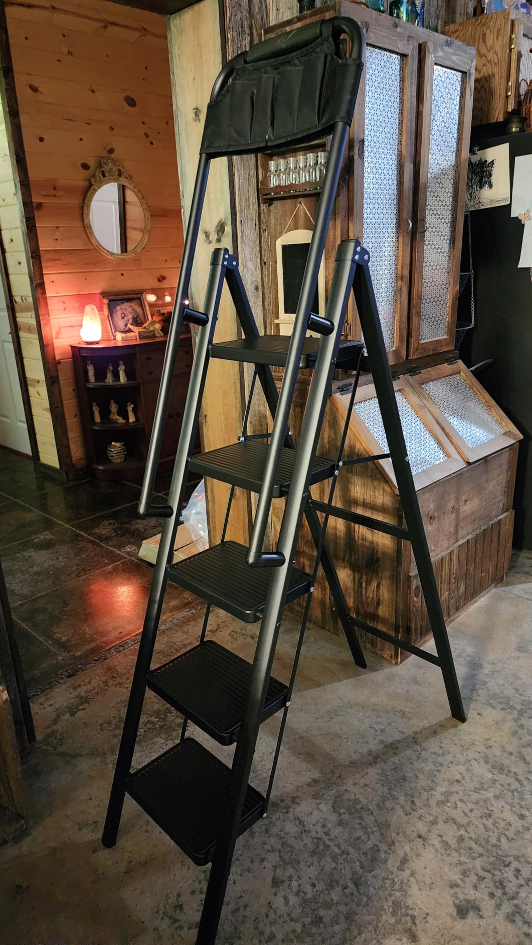 3-Step Folding Ladder, Heavy Duty Ladders for Home & Kitchen, Folding Ladder Easy to Store, Tall Ladder for Adults, Anti-Slip & Space-Saving Step Ladder, 330 Lbs Capacity customer photo 1