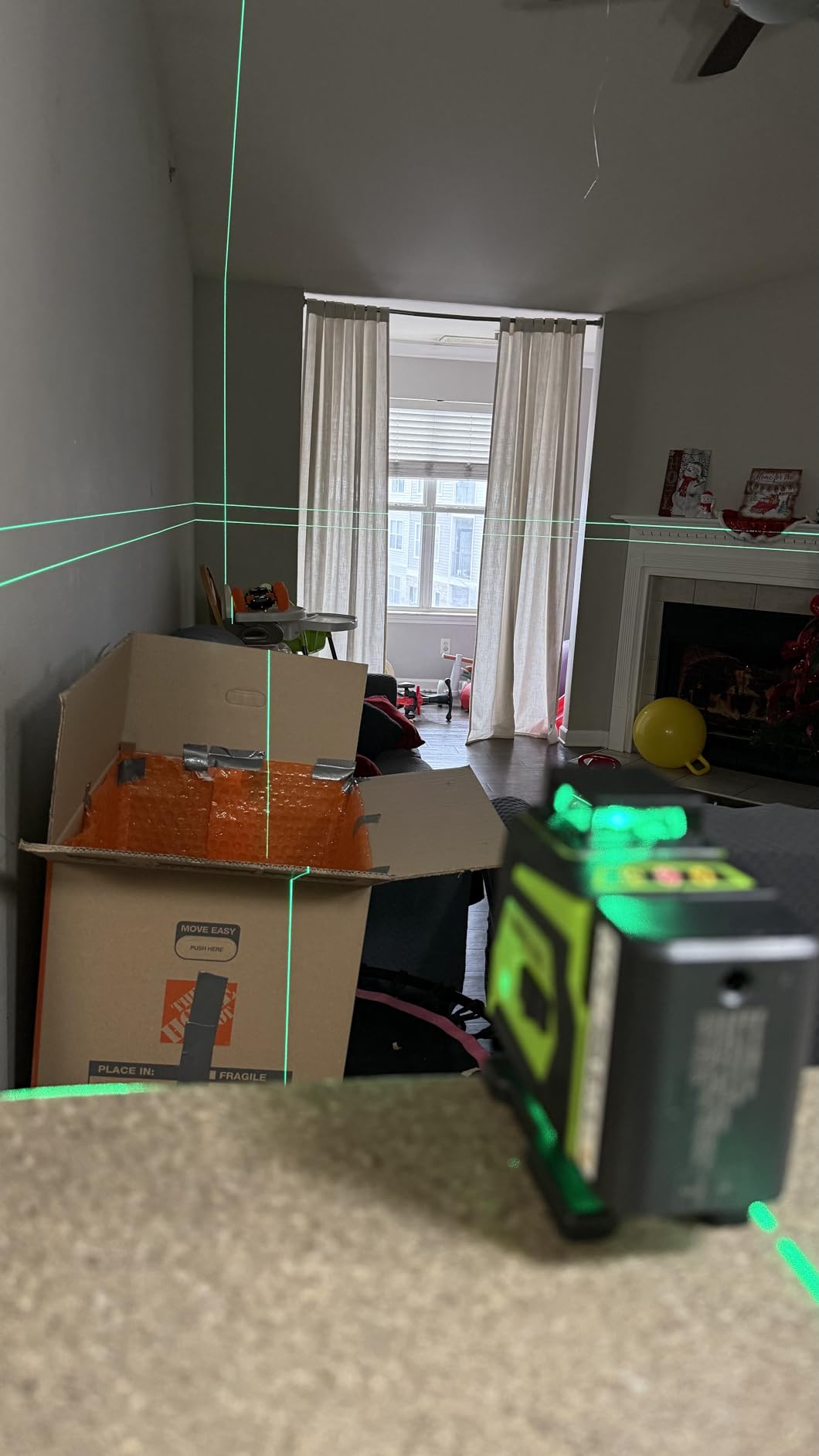 16 Line Laser Level 360 Self Leveling,Professional 4x360 Green Cross Line laser Level Tool for Construction and Picture Hanging,lazer leveler tool with 2 Batteries,Magnetic Bracket & Remote Control customer photo 2