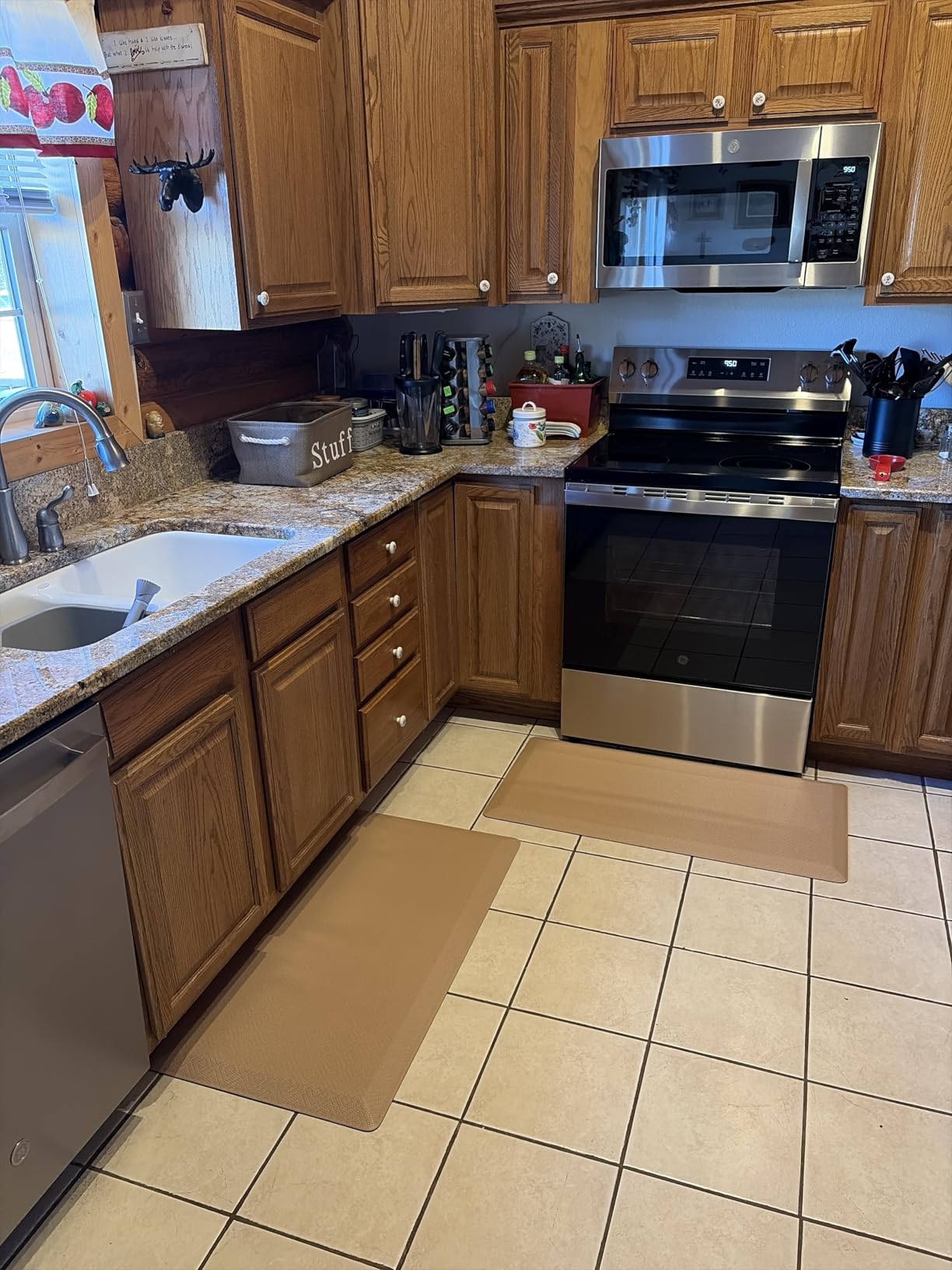 Ophanie Kitchen Mats for Floor, 3/4 inch Thick, 20x32 Anti Fatigue Cushioned Mat, Kitchen Rugs, Waterproof, Comfort Ergonomic Standing Mat for Office, Home, Sink with 99+ Pairs of Anti-Slip Bottom Ridges customer photo 2