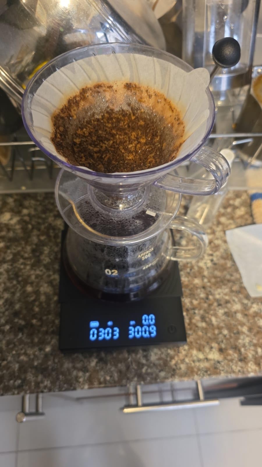 TIMEMORE Coffee Scale Basic 2.0 Electronic Espresso Scale with Water Flow Rate and Timer Function, Free Switching of Ounce/kg Units, Digital Scale for Kitchen/Baking/Cooking, Black customer photo 1