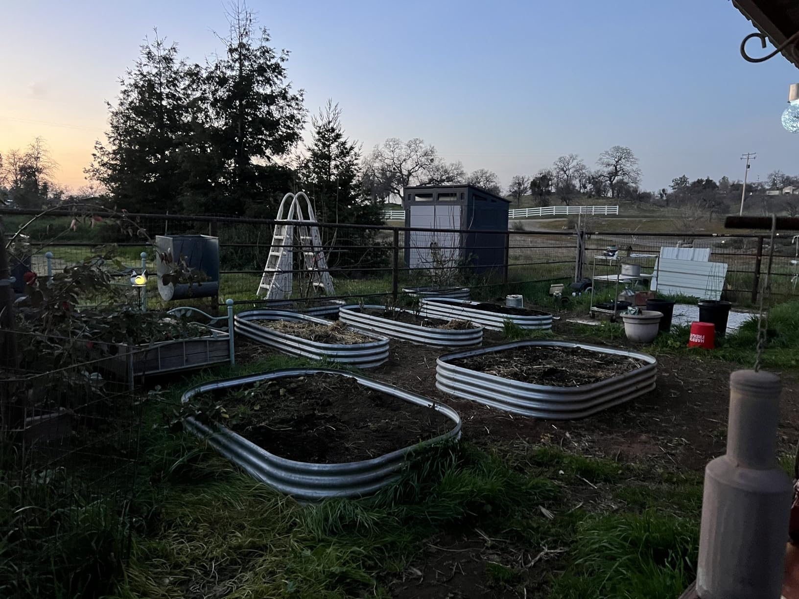 JERIA Raised Garden Bed, Galvanized Raised 2 Pcs 4×2×1ft Planter Boxes Outdoor with Easy Assembly, Large Garden Bed for Vegetables, Fruits, Flower customer photo 1