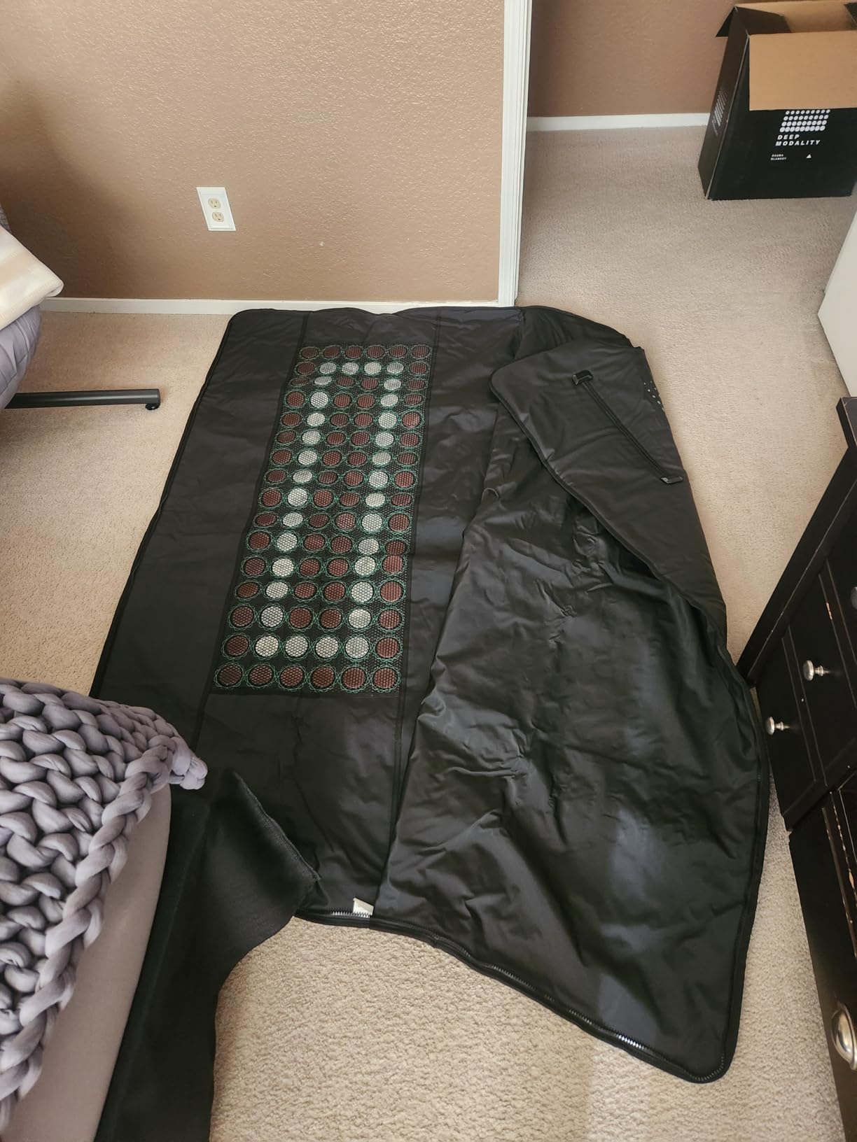 Pro M3 - Infrared Sauna Blanket | Detox, Wellbeing & Recovery | Highest Grade Materials + Jade & Tourmaline for Enhanced Therapy, Adjustable Temp 77-176°F, 6ft x 3ft (Mineral Edition) customer photo 2