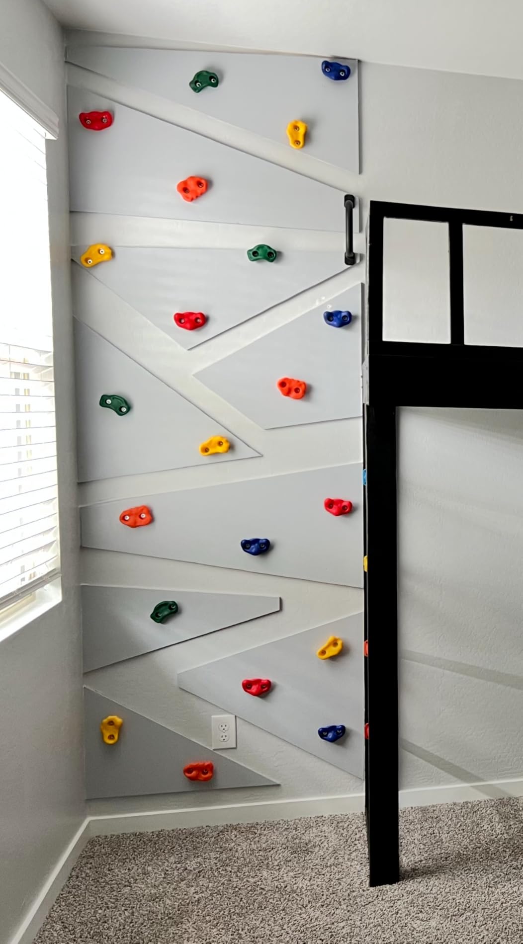 CMOOD Rock Climbing Holds, Rock Climbing Wall for Kids Rock Wall Climbing Kit for Indoor Outdoor Playground Play Set with Mounting Screws, Knotted Rope and 25 Handles customer photo 2