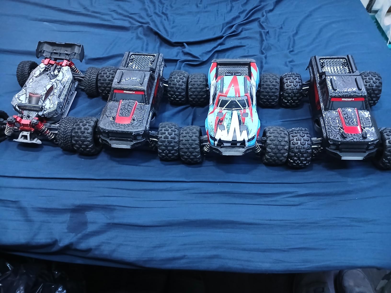 MEW4 1/16 Brushless RC Car, 4X4 RC Offroad Trucks, Portable RC Cars Fast 42 Km/h for Adults, High Speed RC Car, Electric Stadium RC Truck for Adult, Red Black customer photo 1