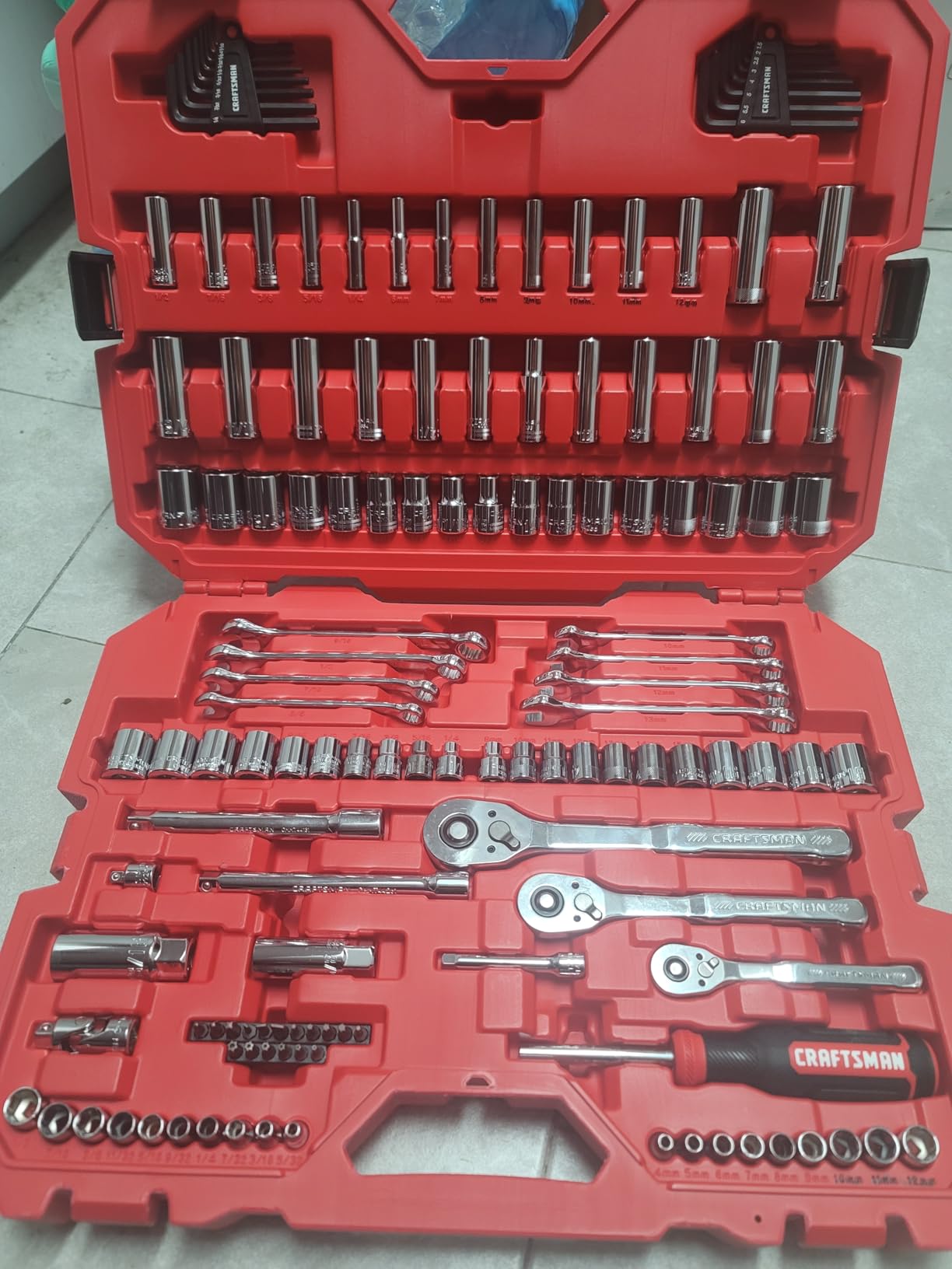 Mechanic Tool Set 135 Pcs, 1/4, 1/2 and 3/8 Inch Drive SAE and Metric Socket Wrench Set (CMMT12124) customer photo 1