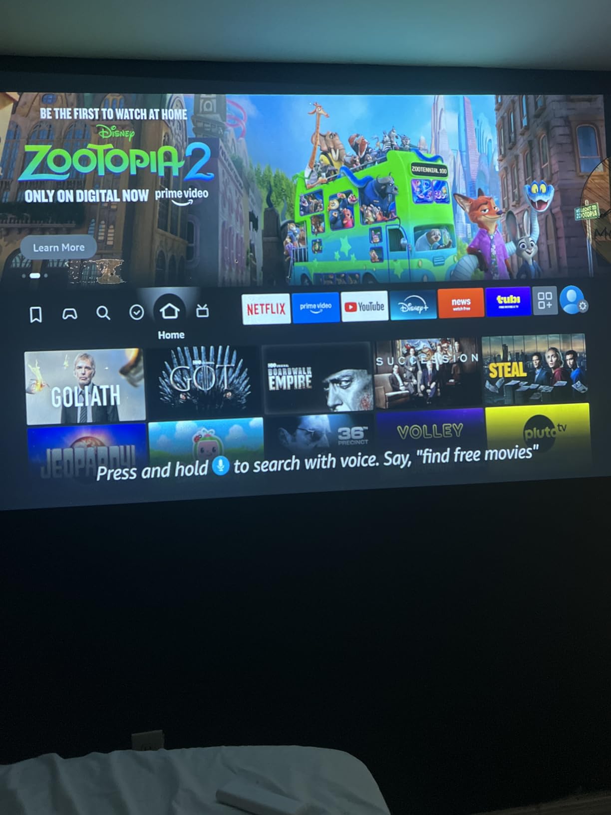 Epson EpiqVision Flex CO-W01 Portable Projector, 3-Chip 3LCD, Widescreen, 3,000 Lumens Color/White Brightness, 5W Built-in Speaker, 300-Inch Home Entertainment and Work, Streaming Ready (Renewed) customer photo 1