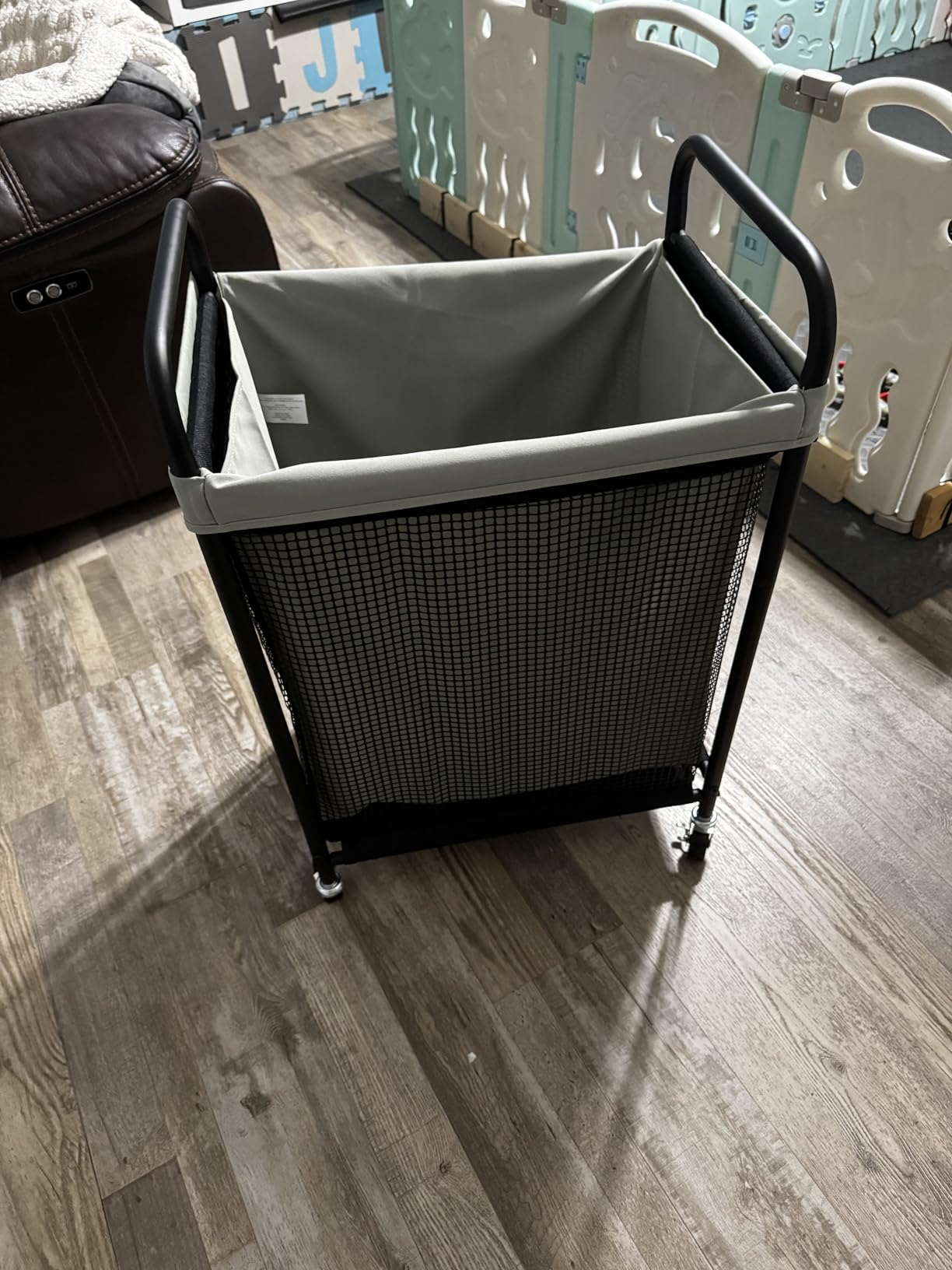 STO STO Laundry Hamper 3 Section, 120L Rolling Laundry Sorter Cart with Removable and Washable Liner Bag, Clothes Hamper with Wheels and Metal Handle for Laundry Room and Bedroom customer photo 1