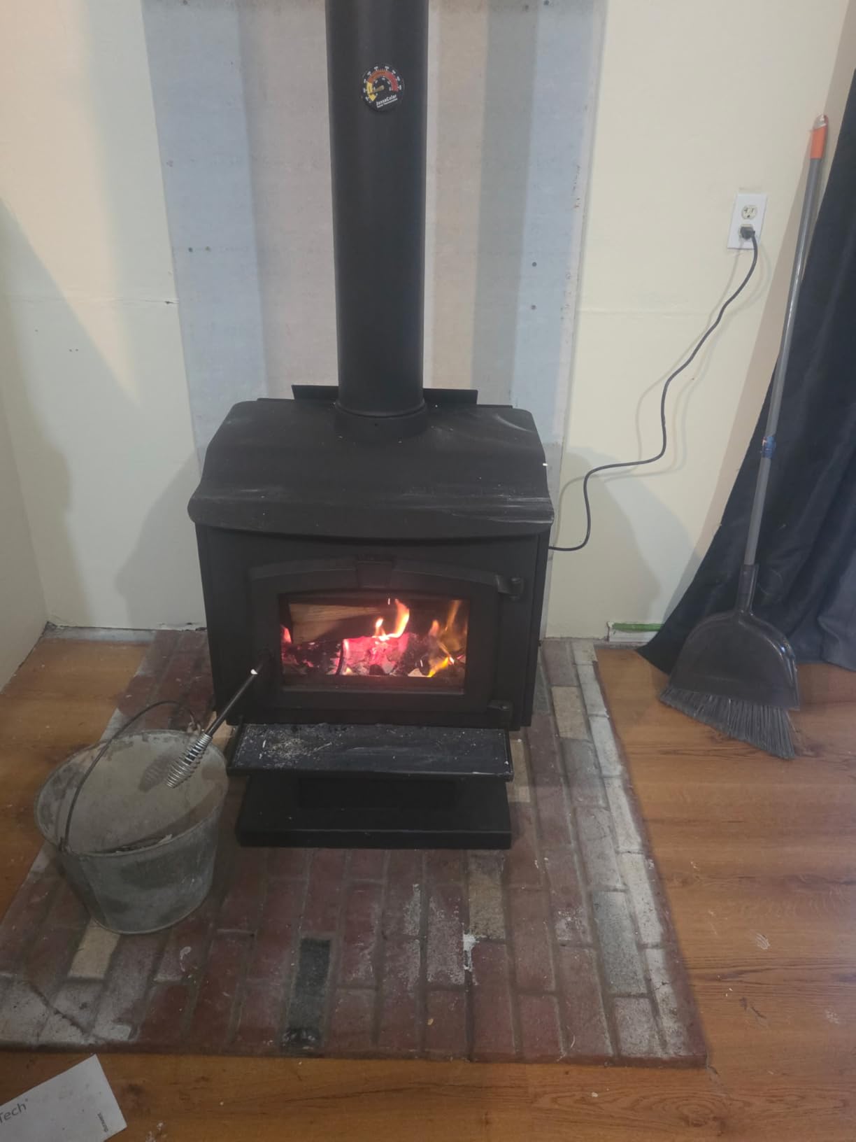 Pleasant Hearth 1,800 Sq. Ft. Wood Stove with Stainless Steel Ash Lip and Blower customer photo 2