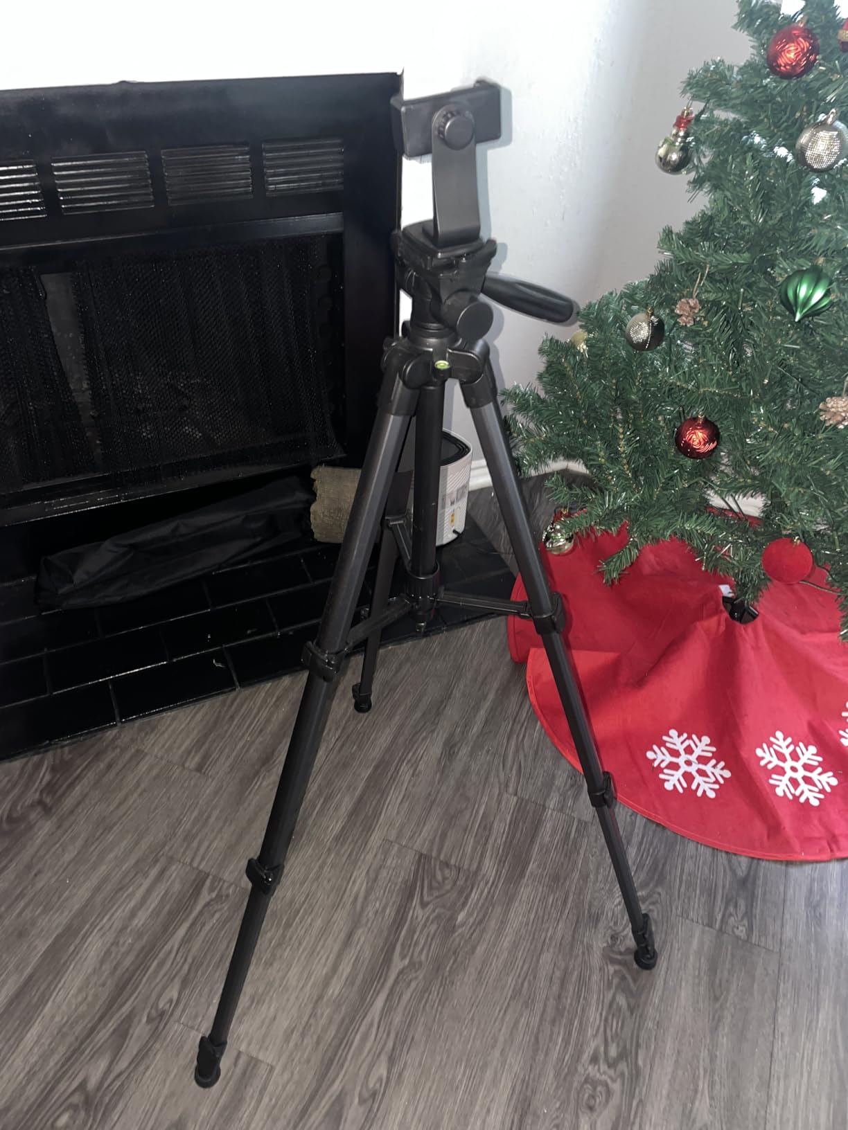 CAMBOFOTO 74 inch Aluminum Camera Tripod - Heavy Duty Professional Tripod Stand for DSLR and Mirrorless Cameras Smartphones and GoPro - Lightweight Travel Tripod with 360 degree Pan Head and Phone Mount customer photo 2