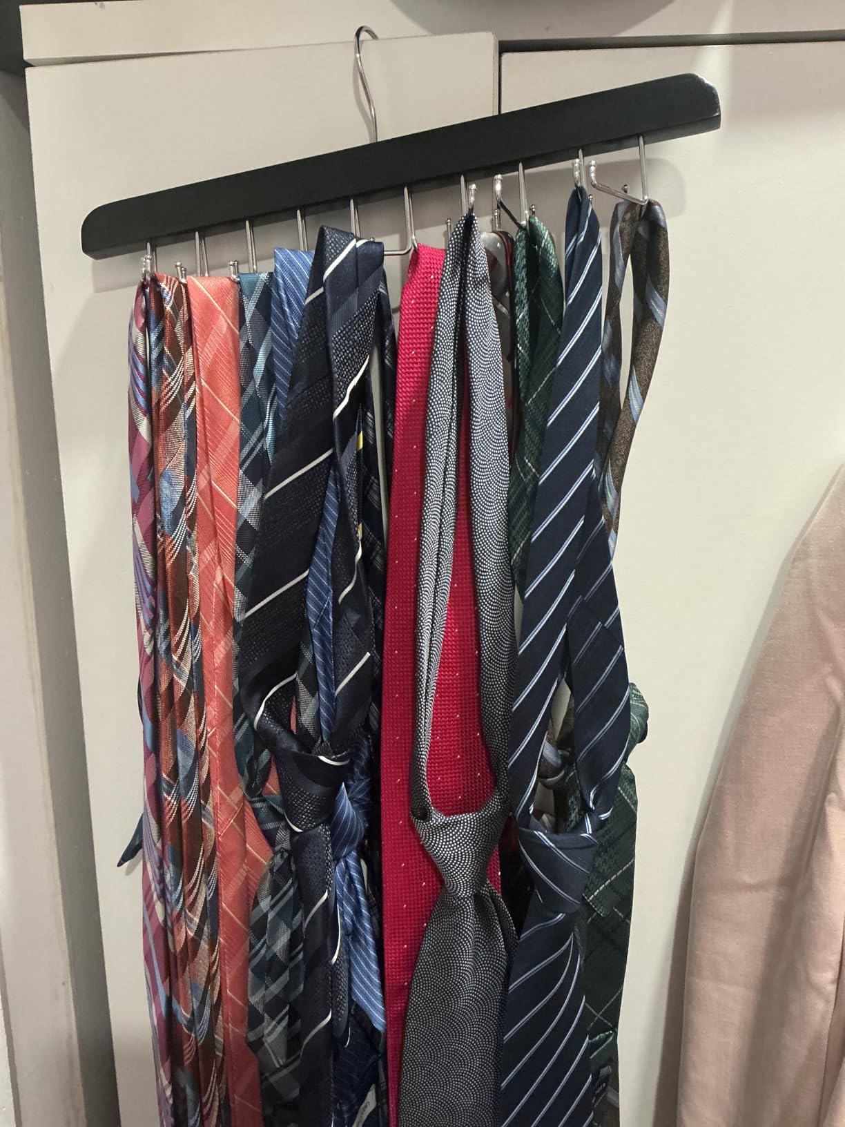 TOPIA HANGER 20 Hooks 2 in 1 Belt Tie Hanger for Closet Max 30 Belts with 30 Ties Capacity, Belt Tie Racks Wooden Hanger for Closet Organizer Storage U Fit for Belt and Fit for Tie - CT47B customer photo 2