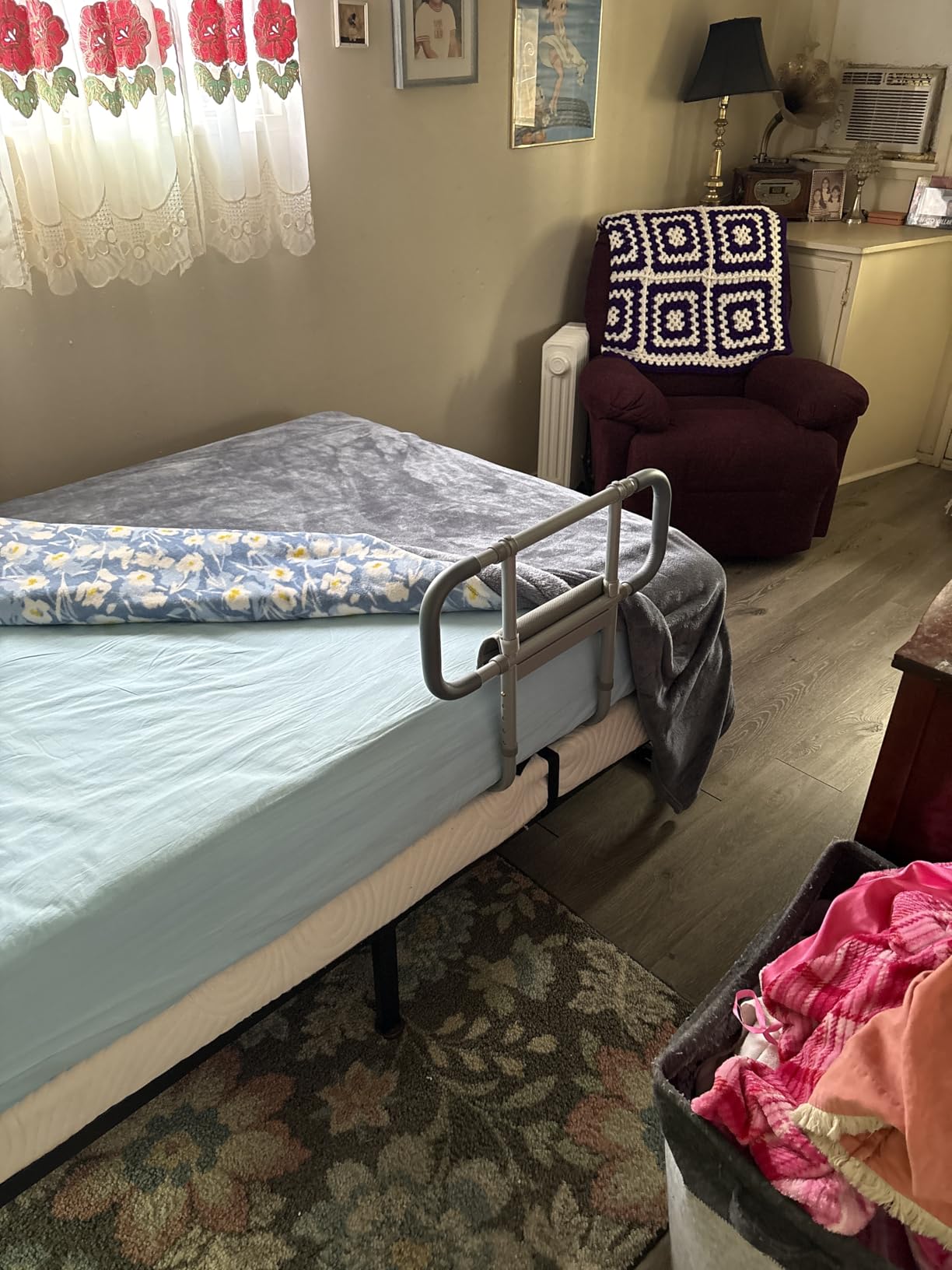 Bed Rails for Elderly Adults Safety with Motion Sensor Light, Heavy Duty Bed Rails for Seniors to Prevent Falling Out of Bed - Bed Side Rails, Height Adjustable Fits King/Queen/Twin, 400lbs Capacity customer photo 1