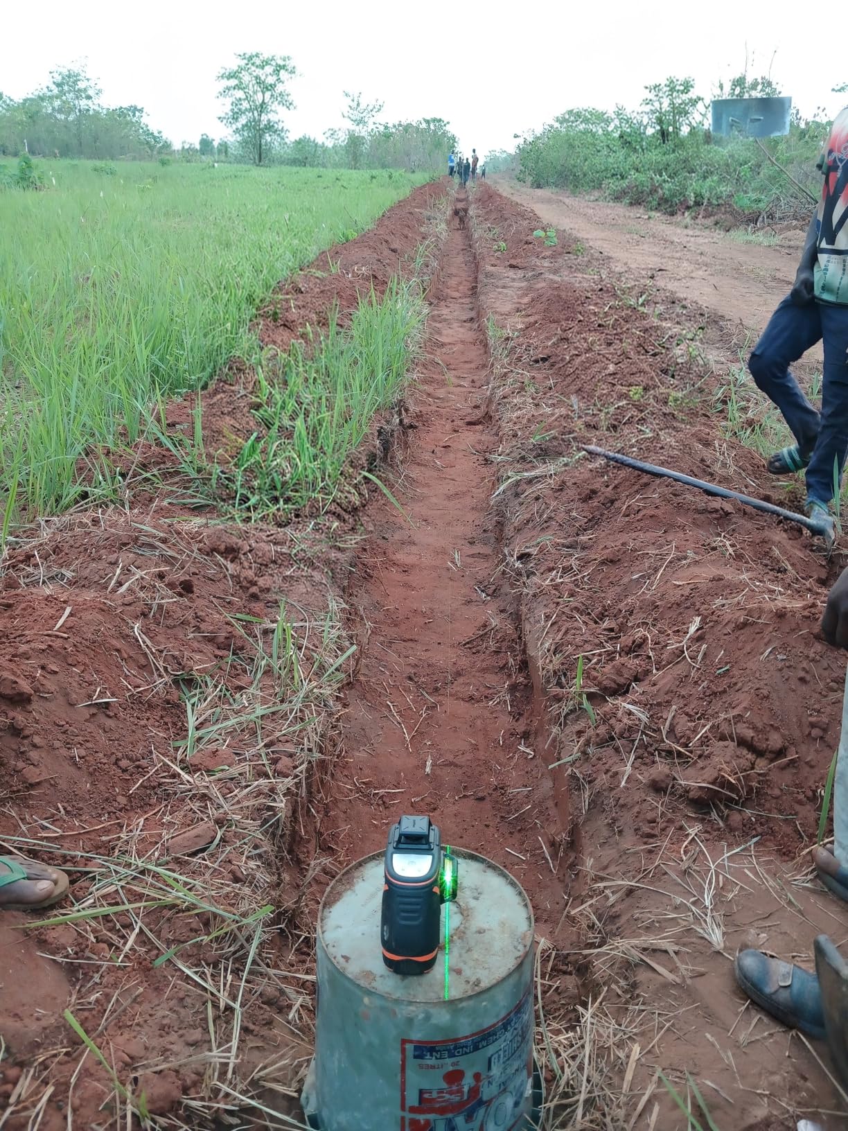 Outdoor Laser Level with Receiver : Daylight High Visibility Laser Level 360 Self Leveling Up To 400ft Long Range High Power Green with Detector Outside Construction Landscaping, H3-360G customer photo 1